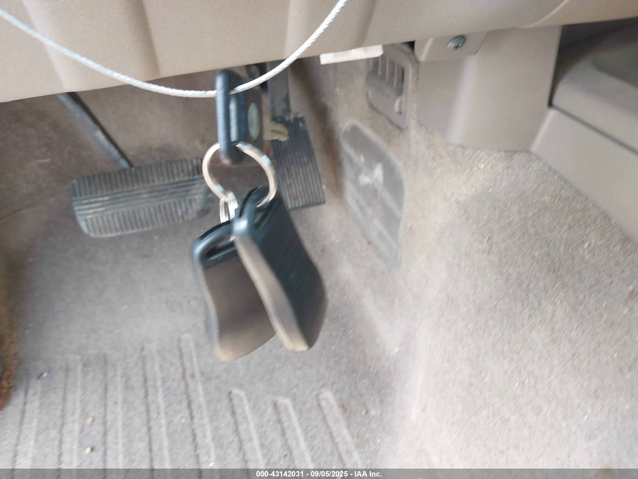 NISSAN FRONTIER image 11