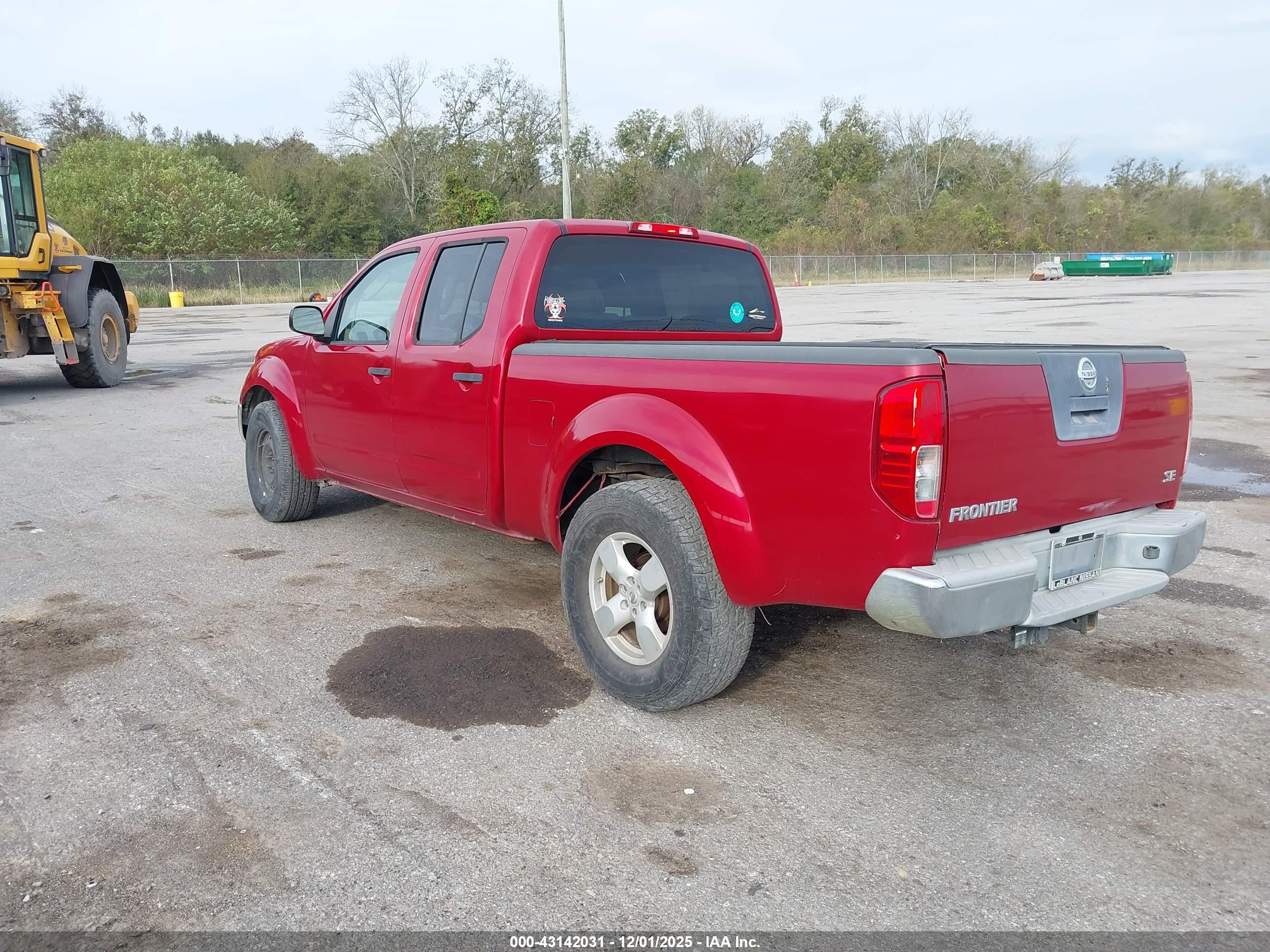 NISSAN FRONTIER image 3