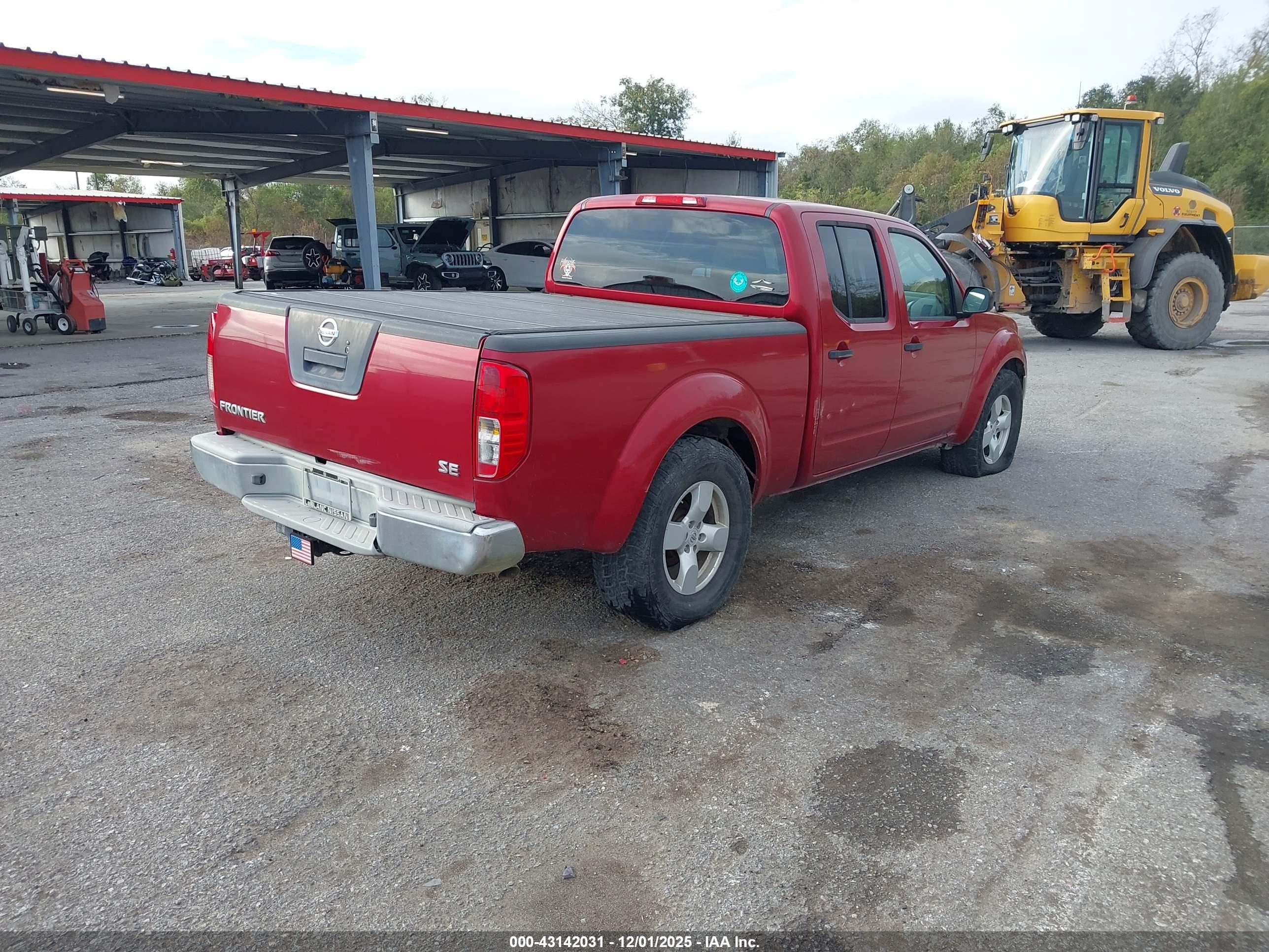 NISSAN FRONTIER image 4
