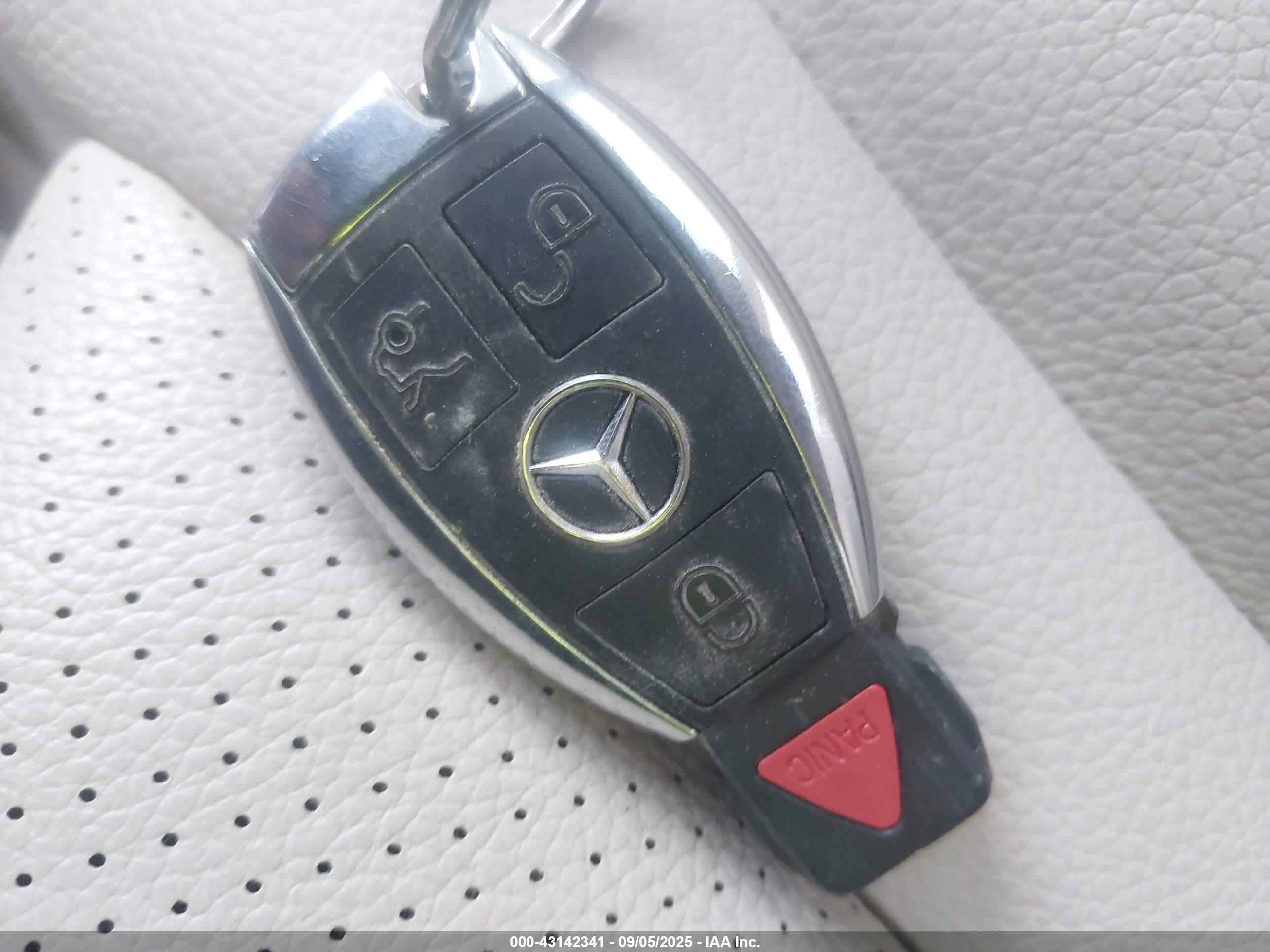 MERCEDES-BENZ GLC image 11