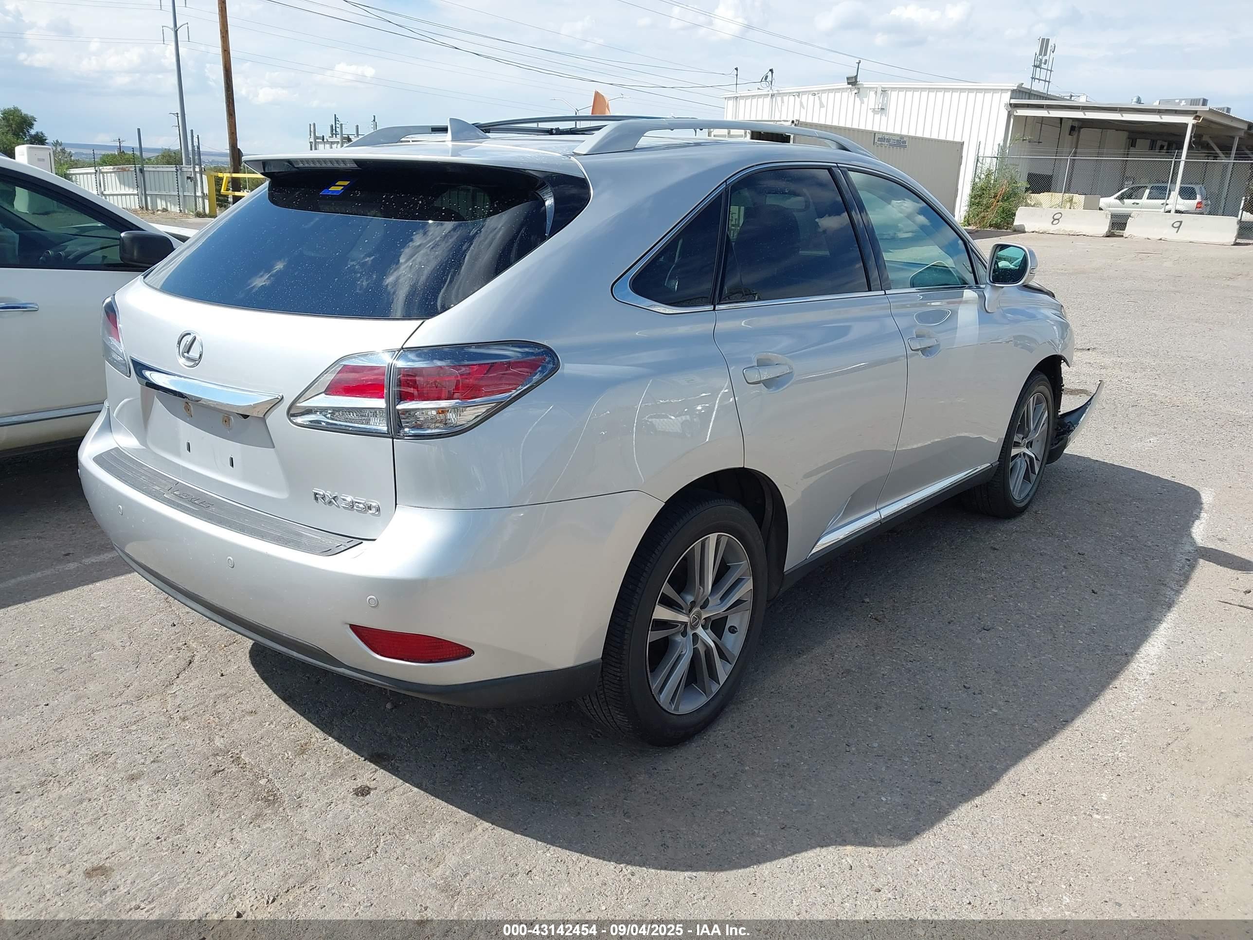 LEXUS RX image 4