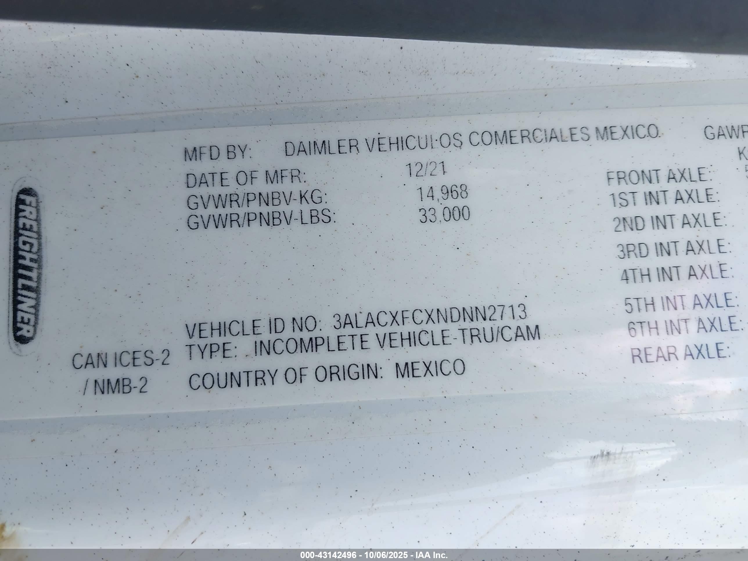FREIGHTLINER M2 image 9
