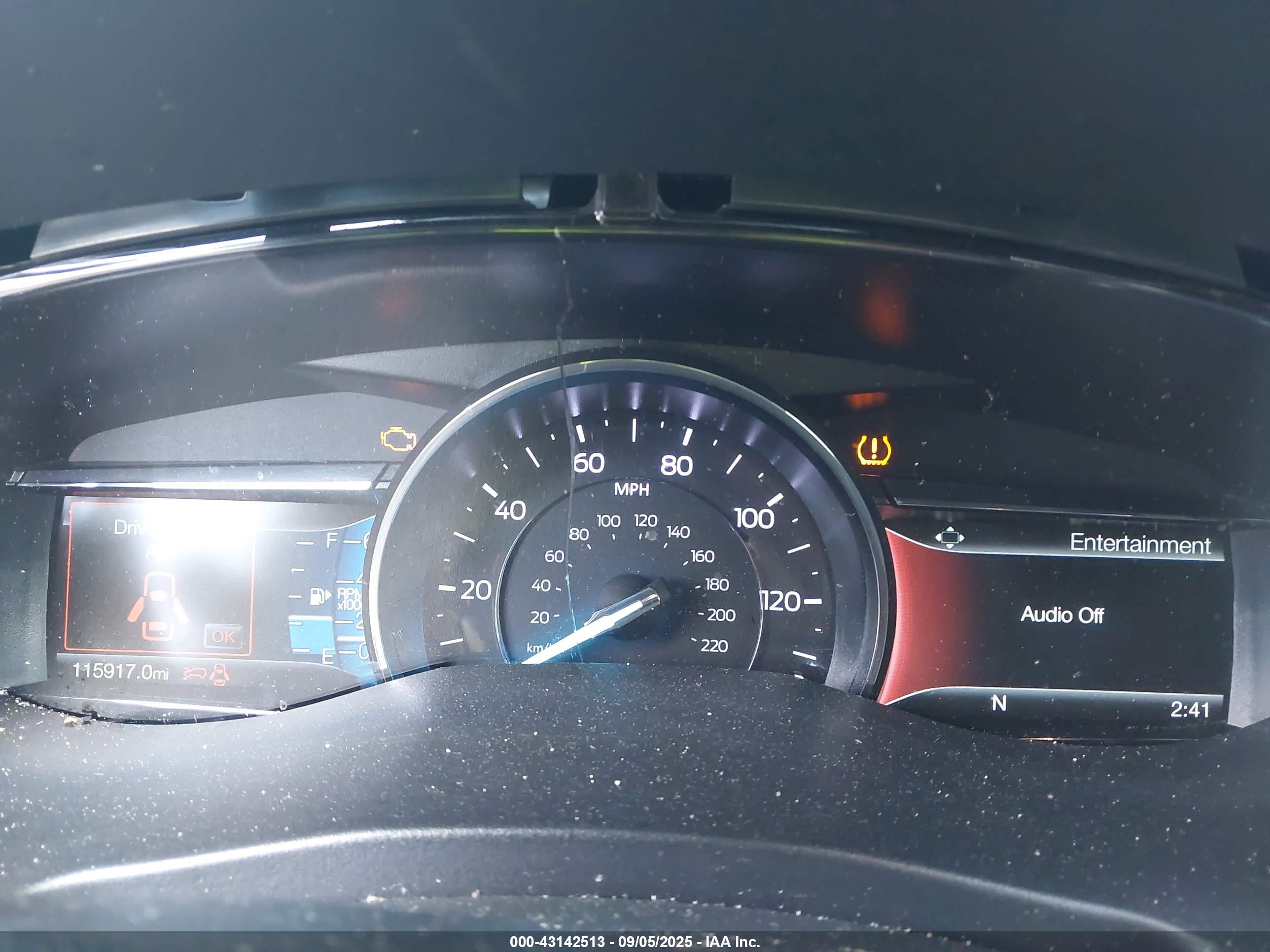 FORD EXPLORER image 7