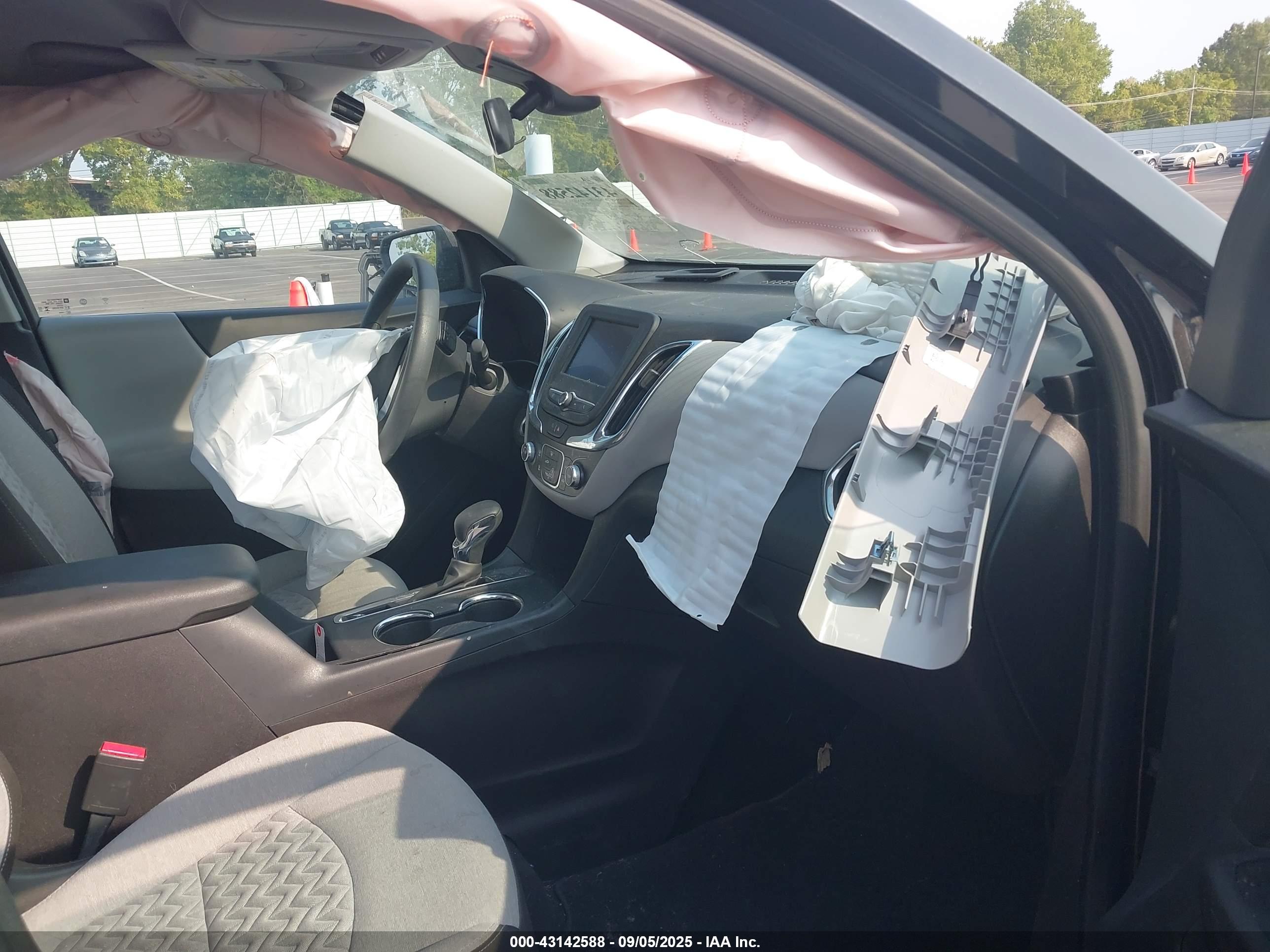 CHEVROLET EQUINOX image 5