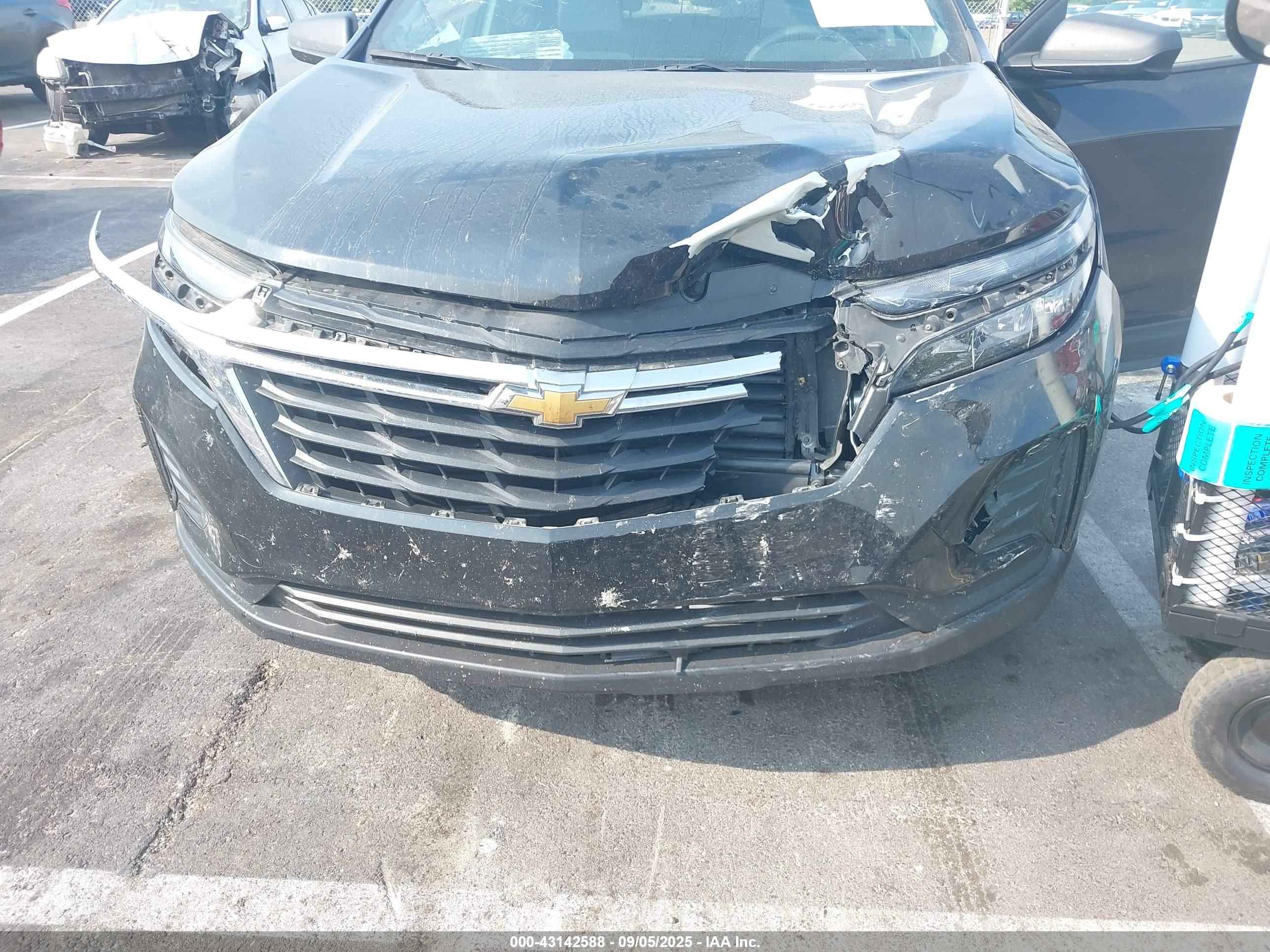CHEVROLET EQUINOX image 6