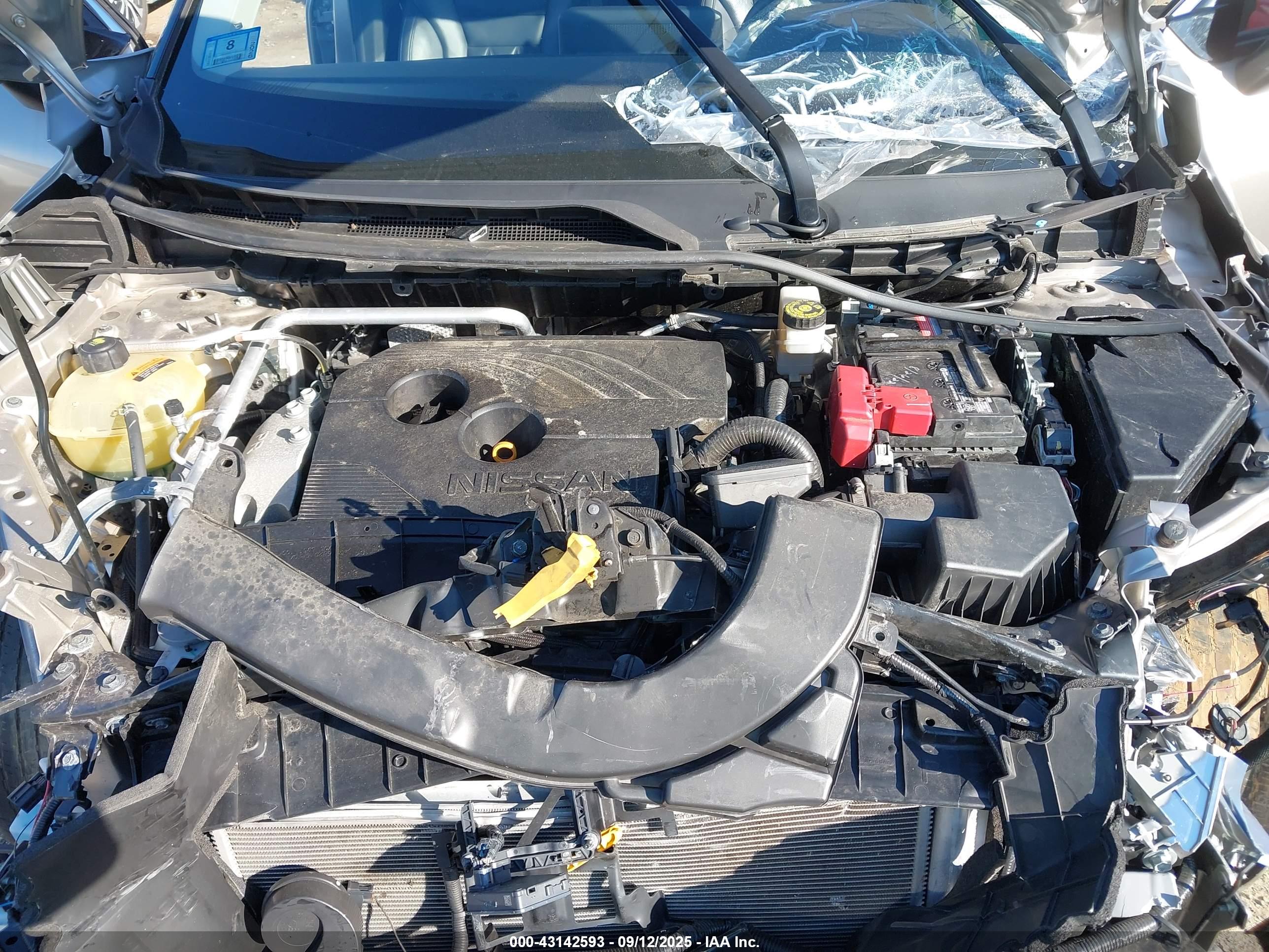 NISSAN ROGUE image 10
