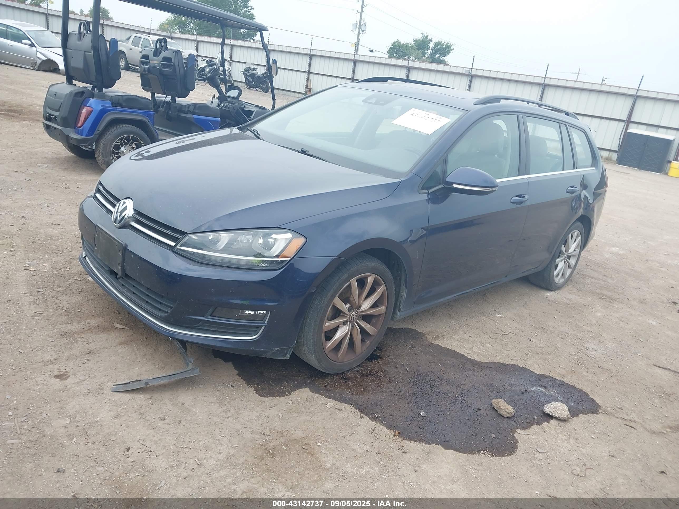 VOLKSWAGEN GOLF image 2