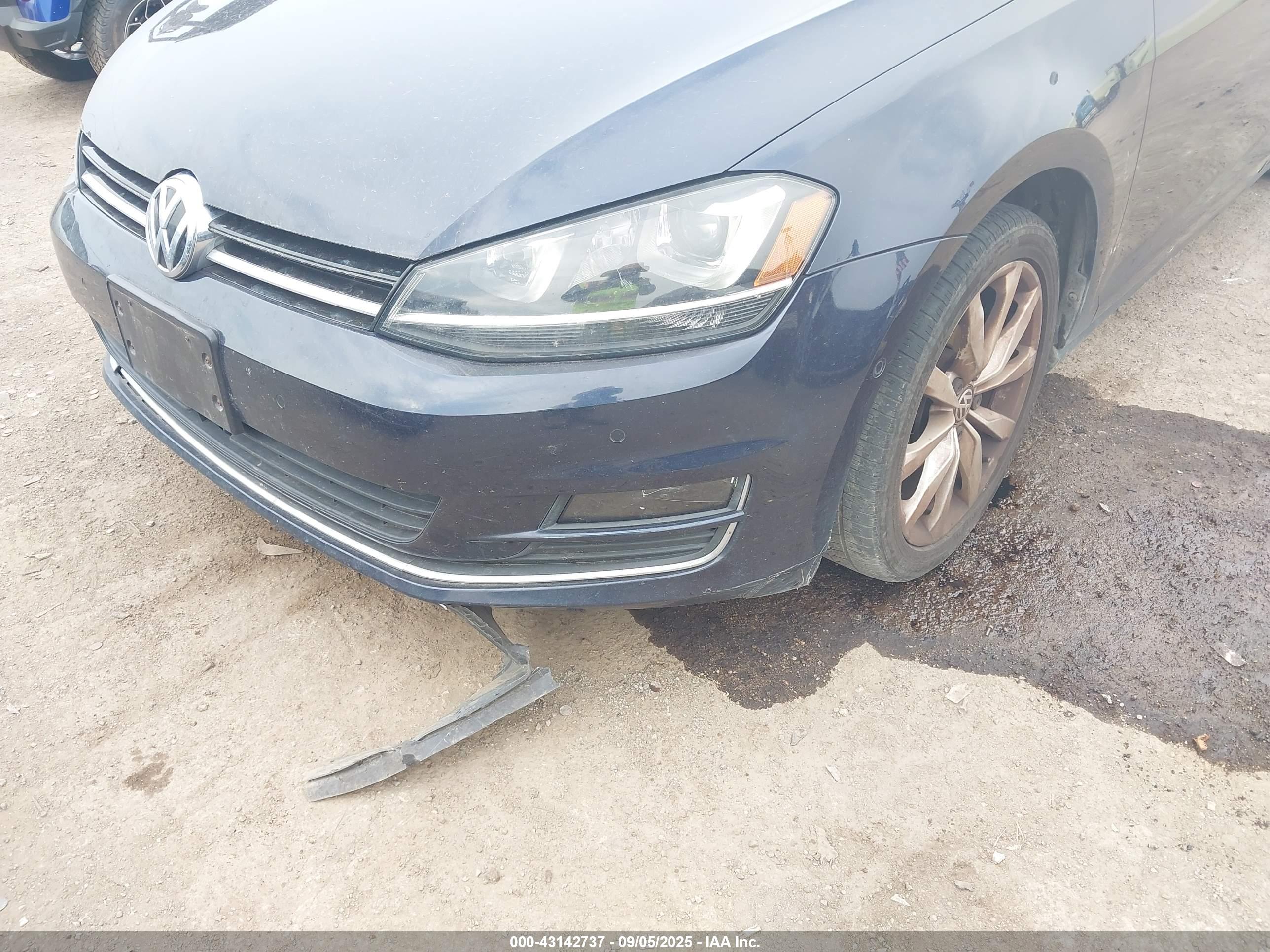 VOLKSWAGEN GOLF image 6