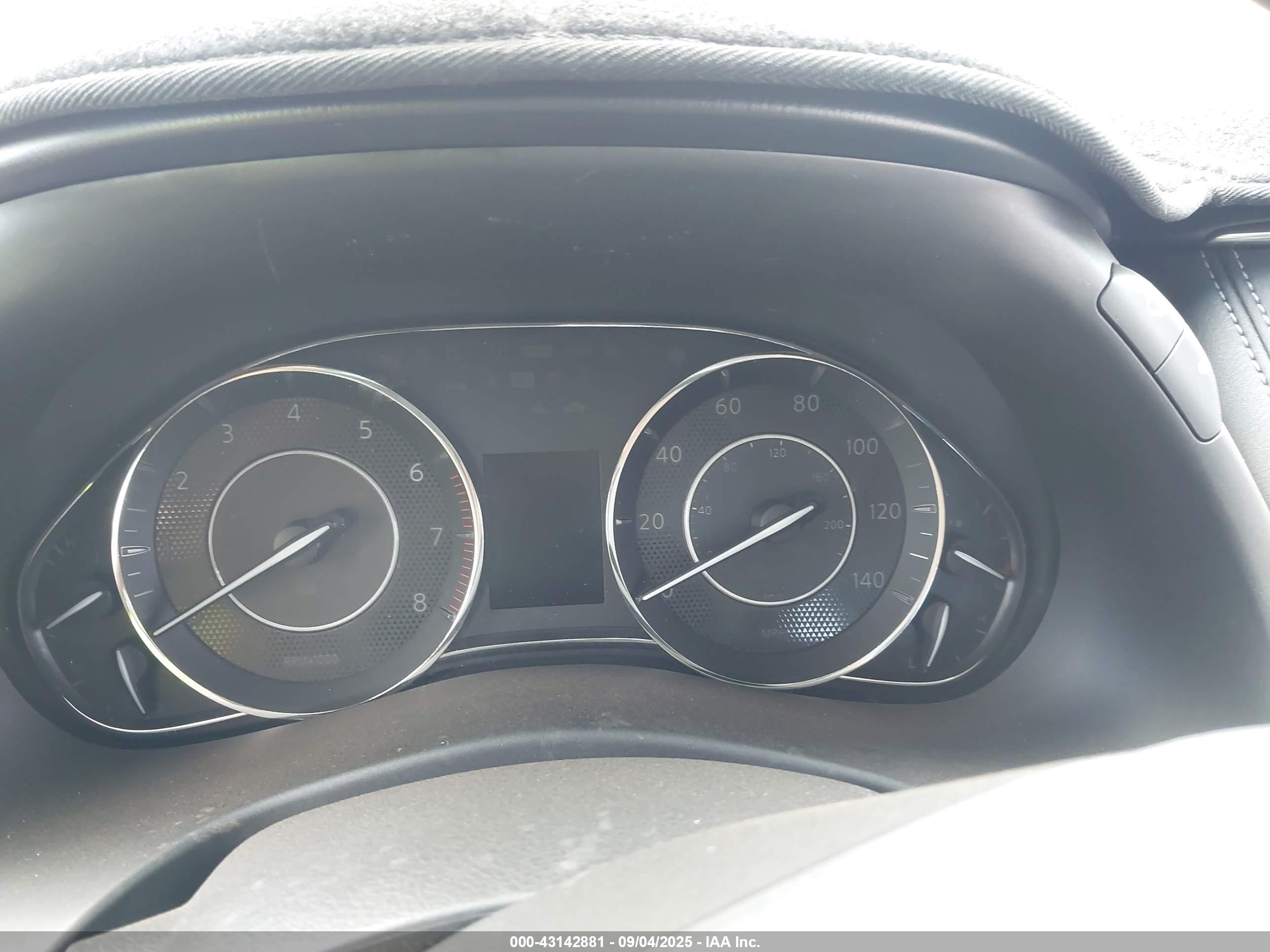 NISSAN ARMADA image 7