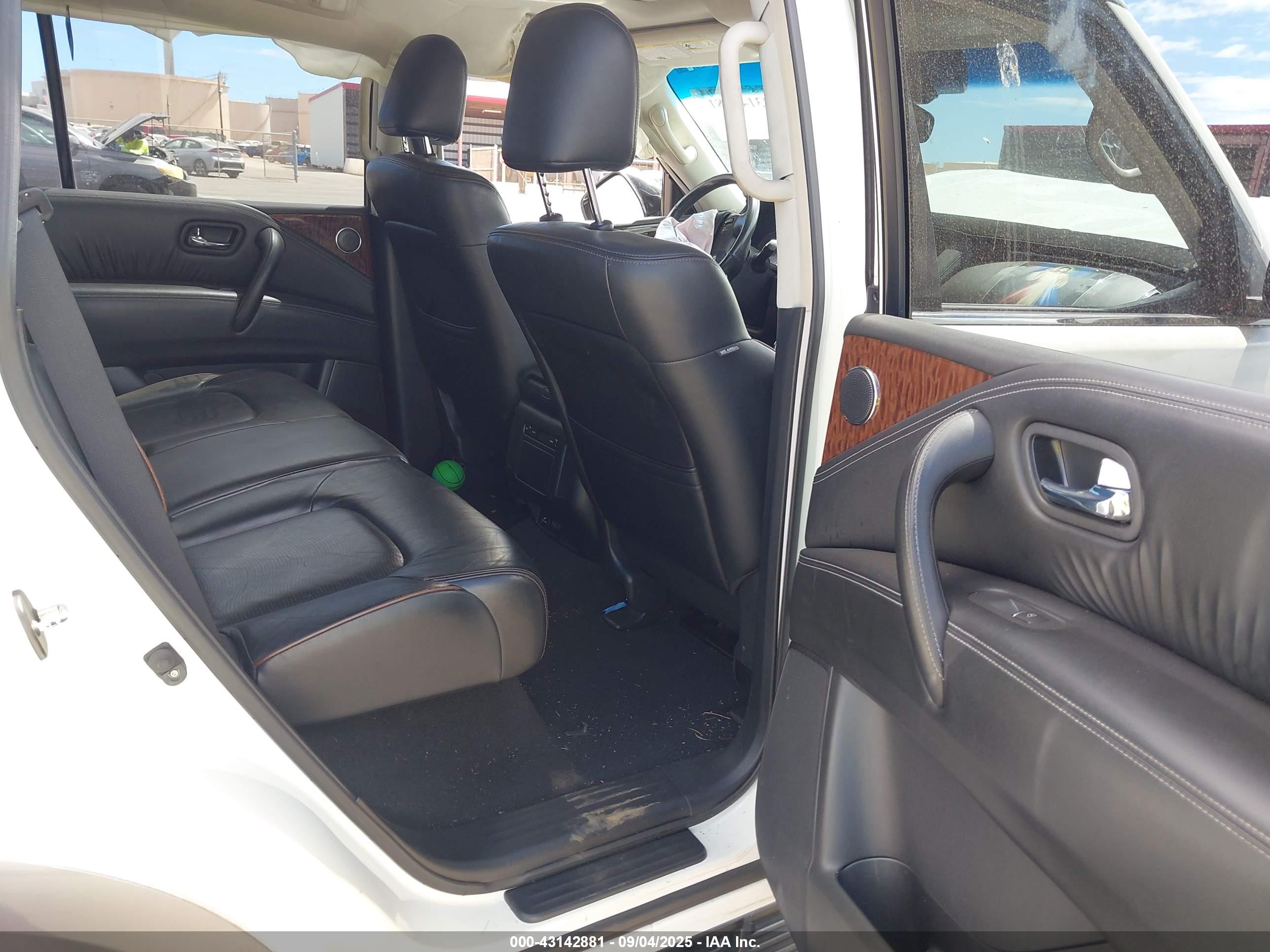 NISSAN ARMADA image 8