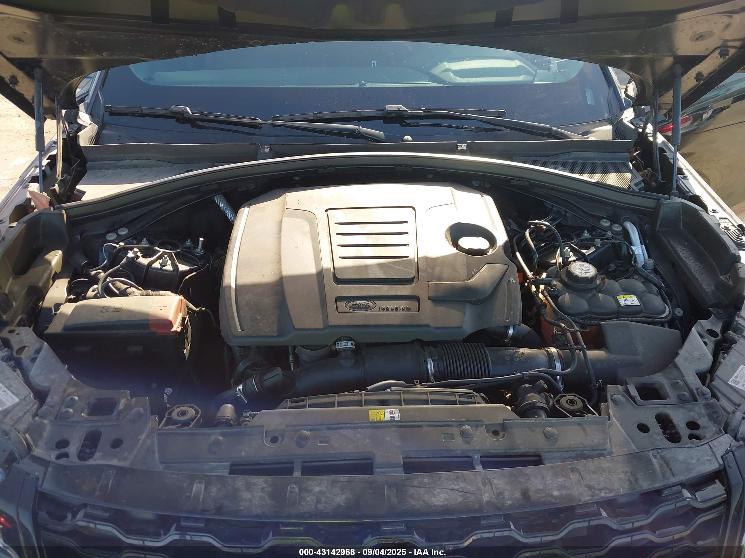 LAND ROVER image 10