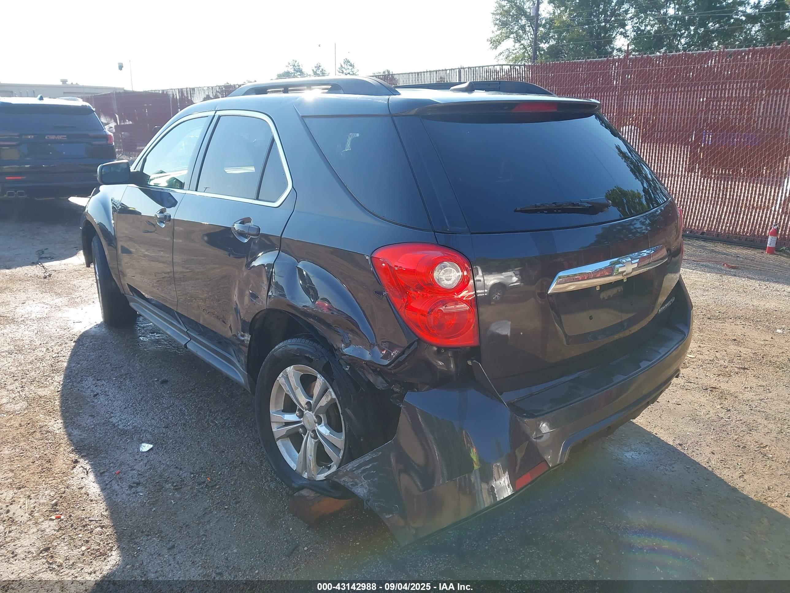 CHEVROLET EQUINOX image 3