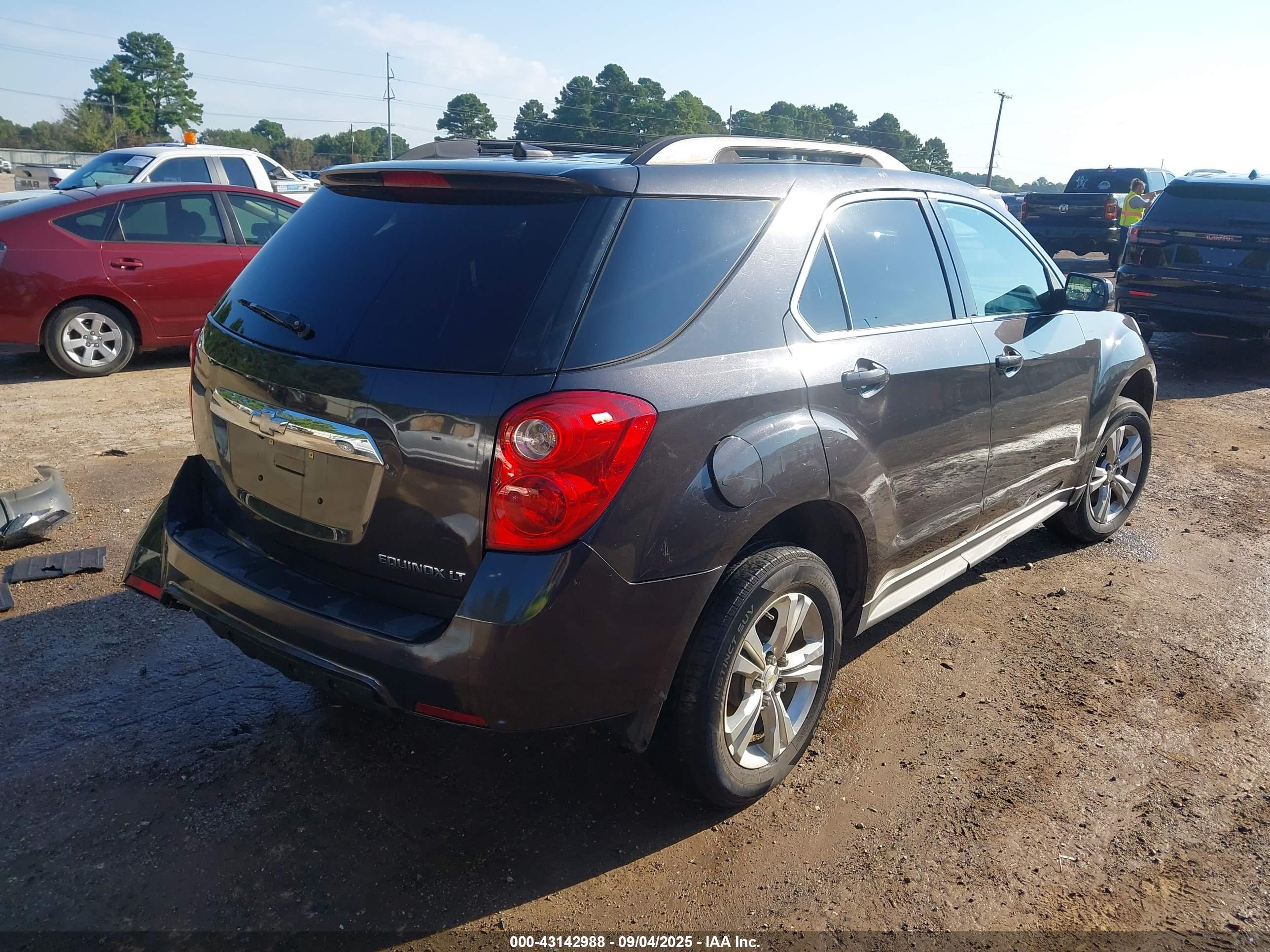 CHEVROLET EQUINOX image 4