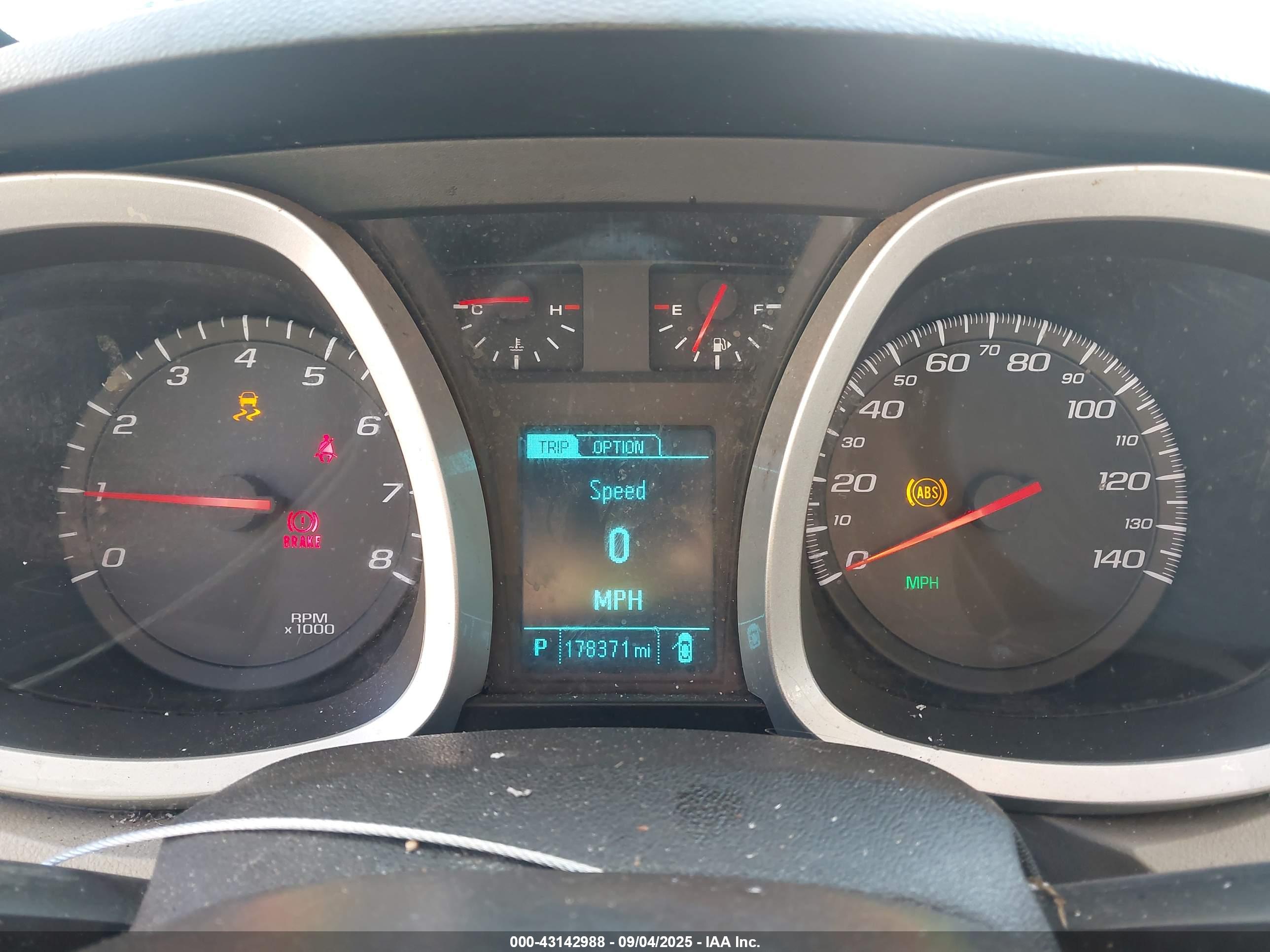 CHEVROLET EQUINOX image 7