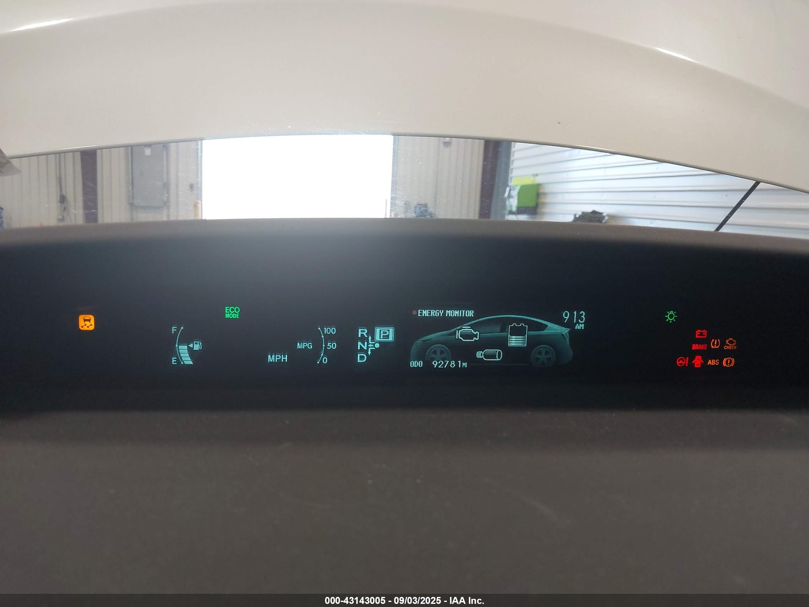 TOYOTA PRIUS image 7