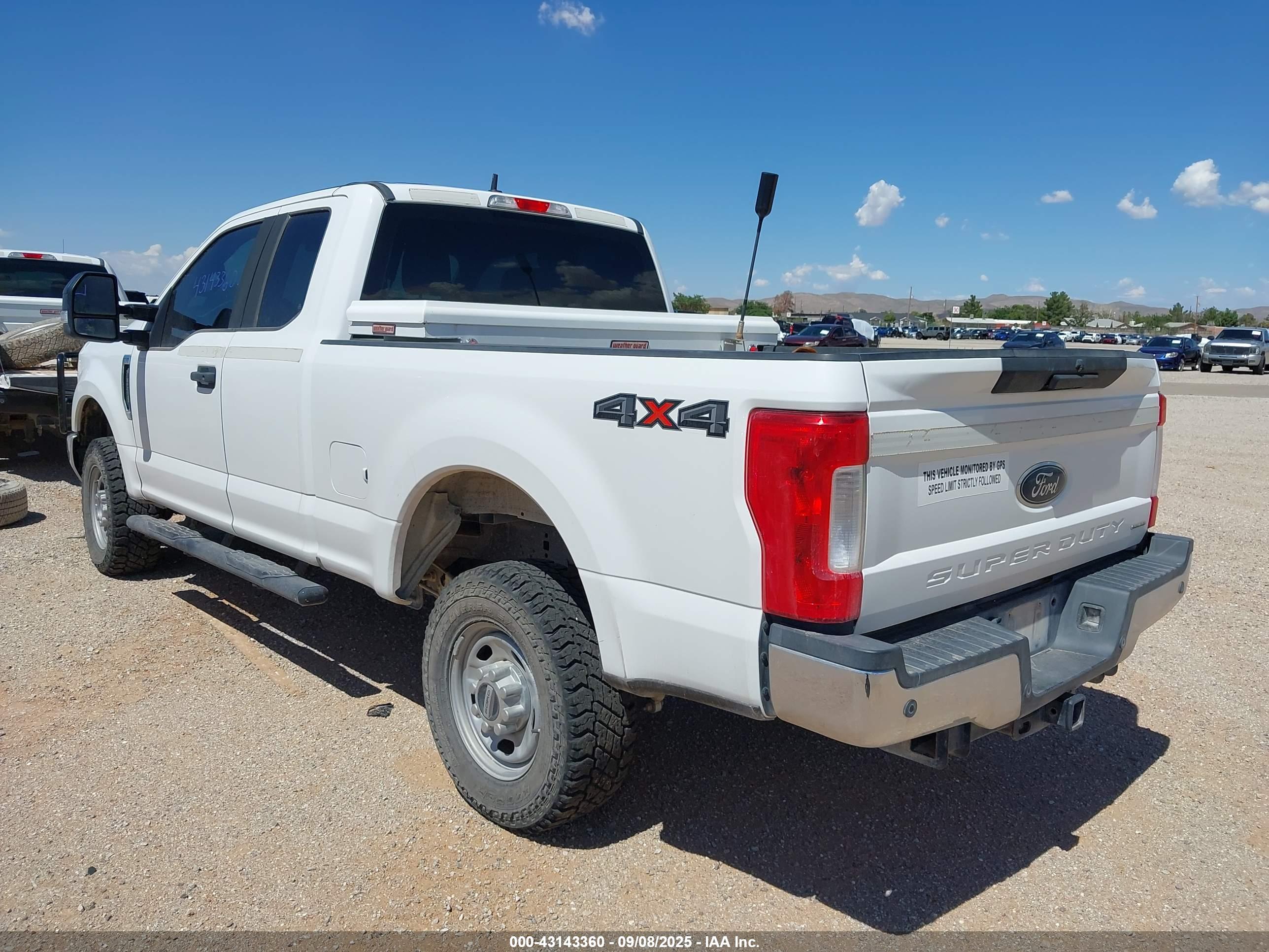 FORD F-250 image 3