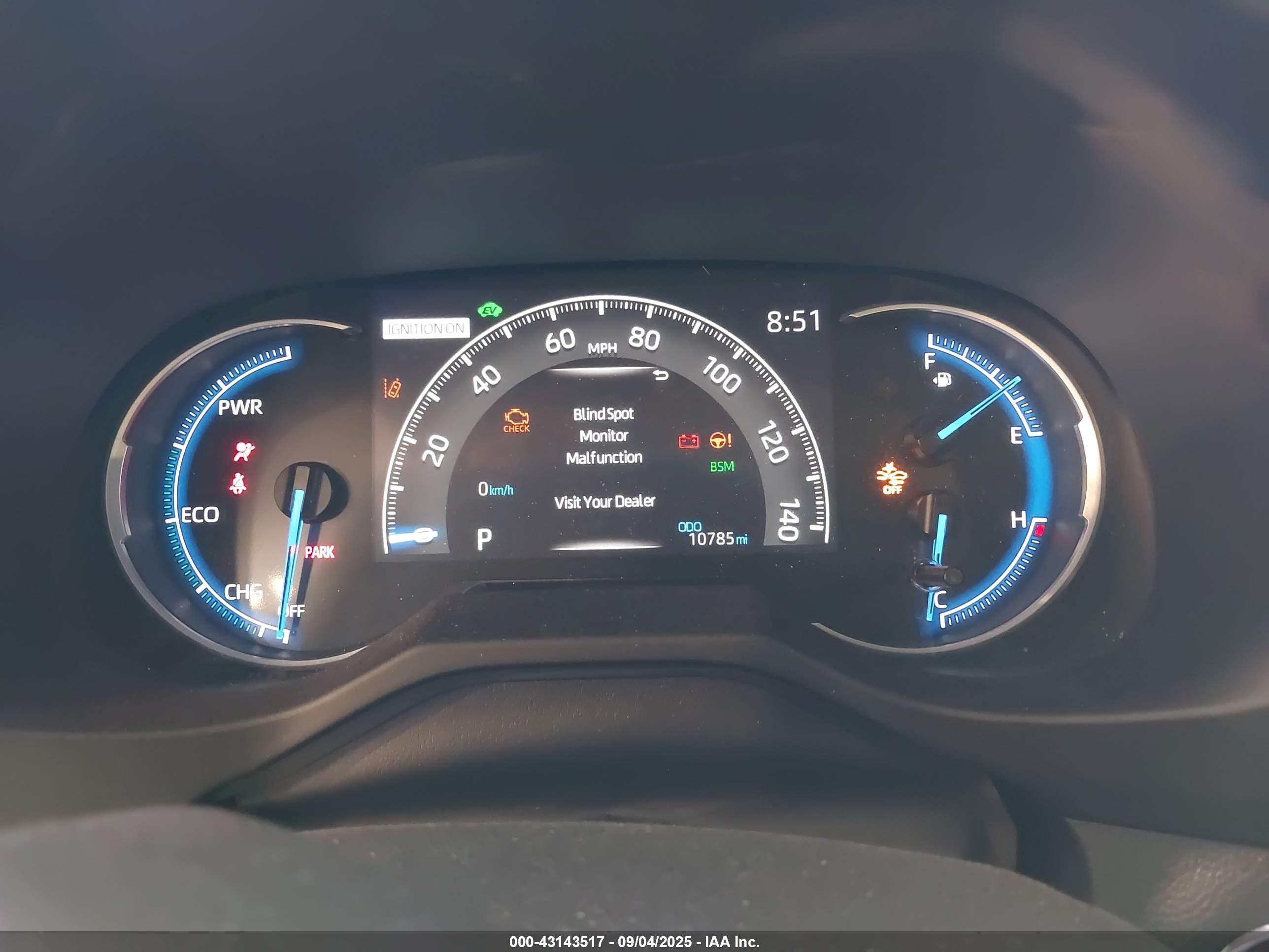 TOYOTA RAV4 image 7