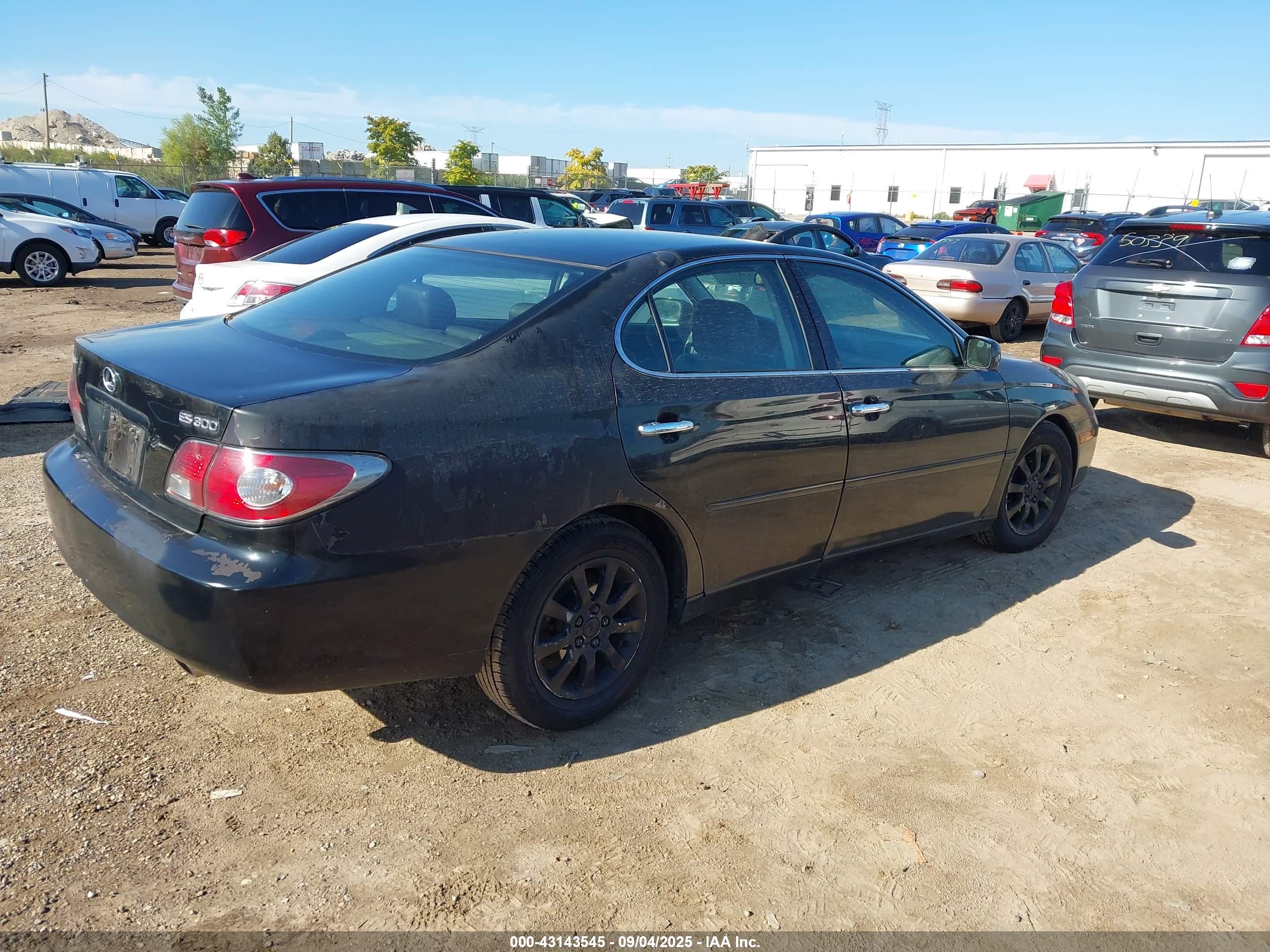 LEXUS ES image 4