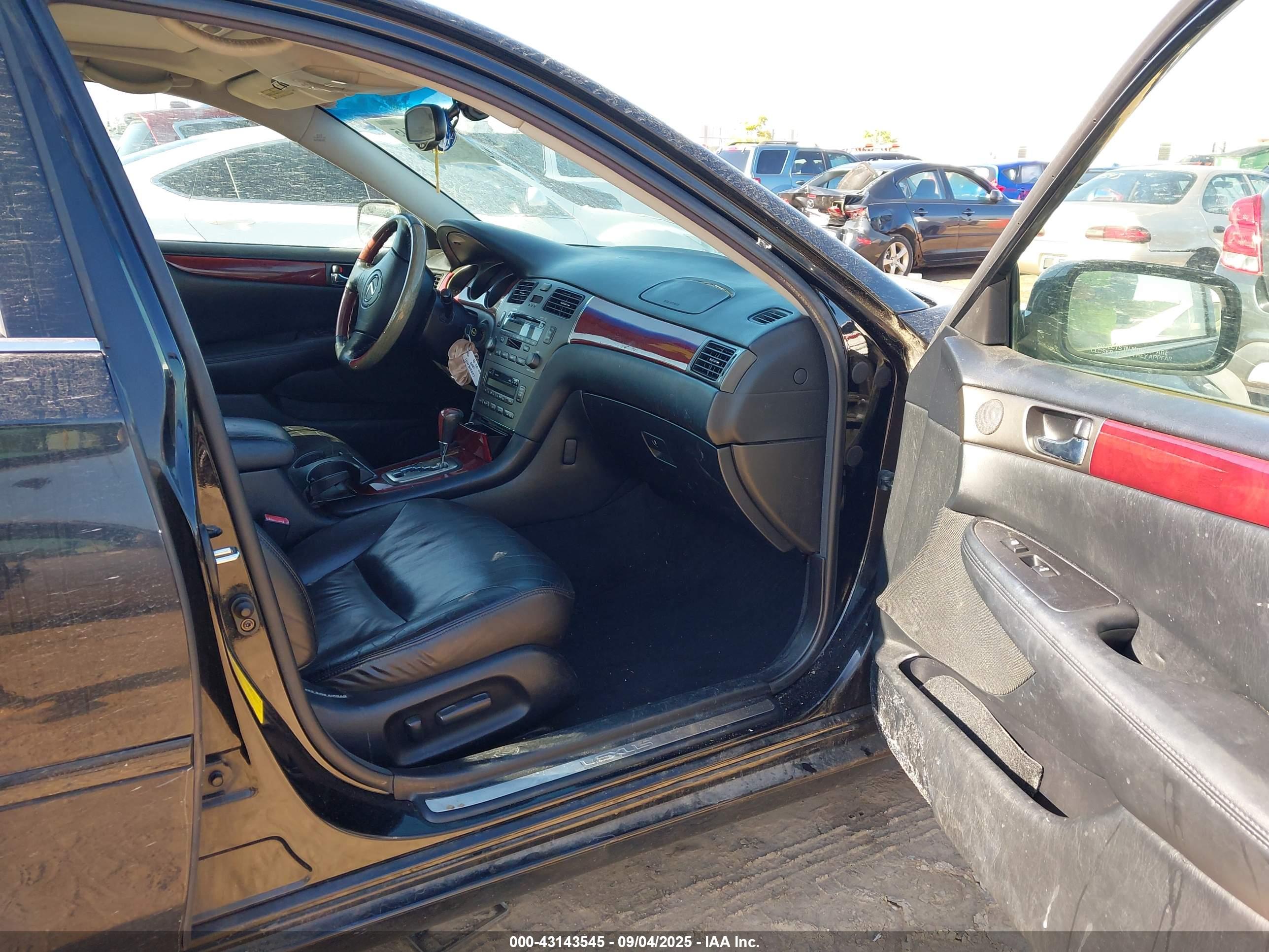 LEXUS ES image 5