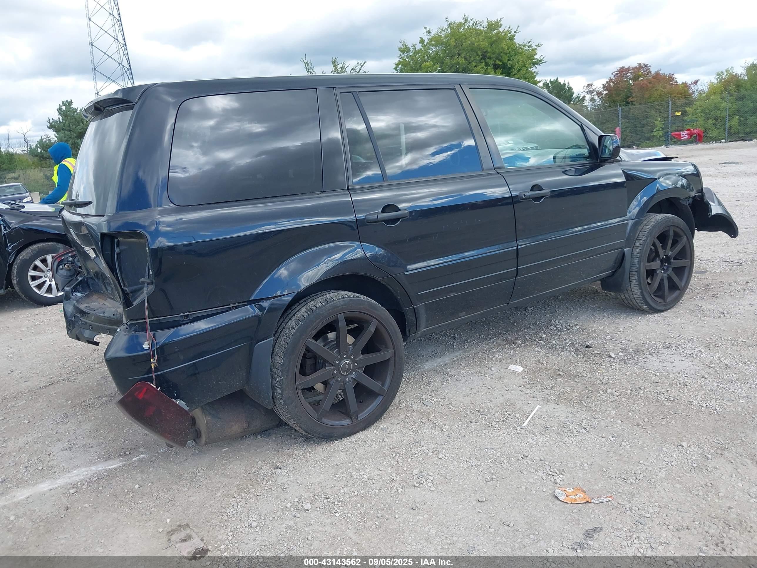 HONDA PILOT image 4