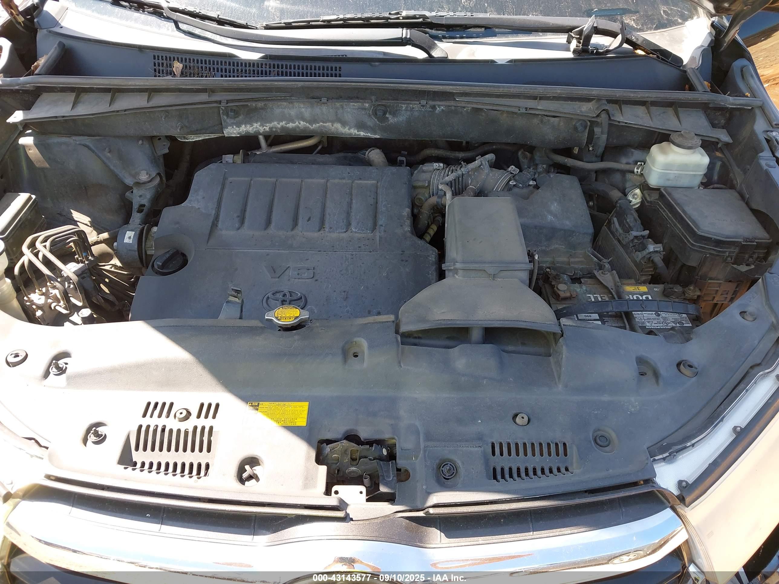 TOYOTA HIGHLANDER image 10