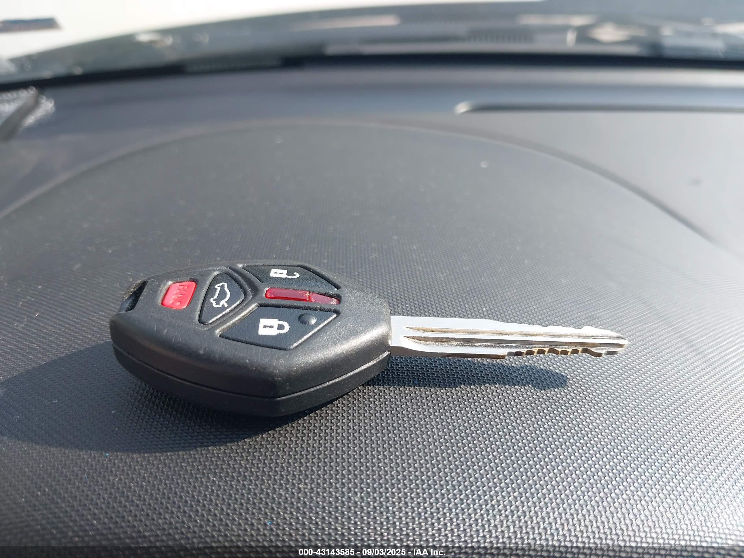 MITSUBISHI GALANT image 11