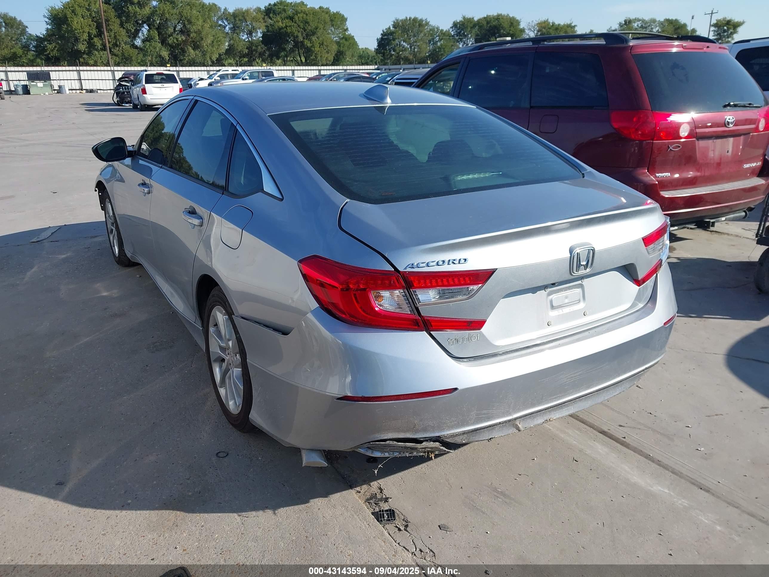 HONDA ACCORD image 3