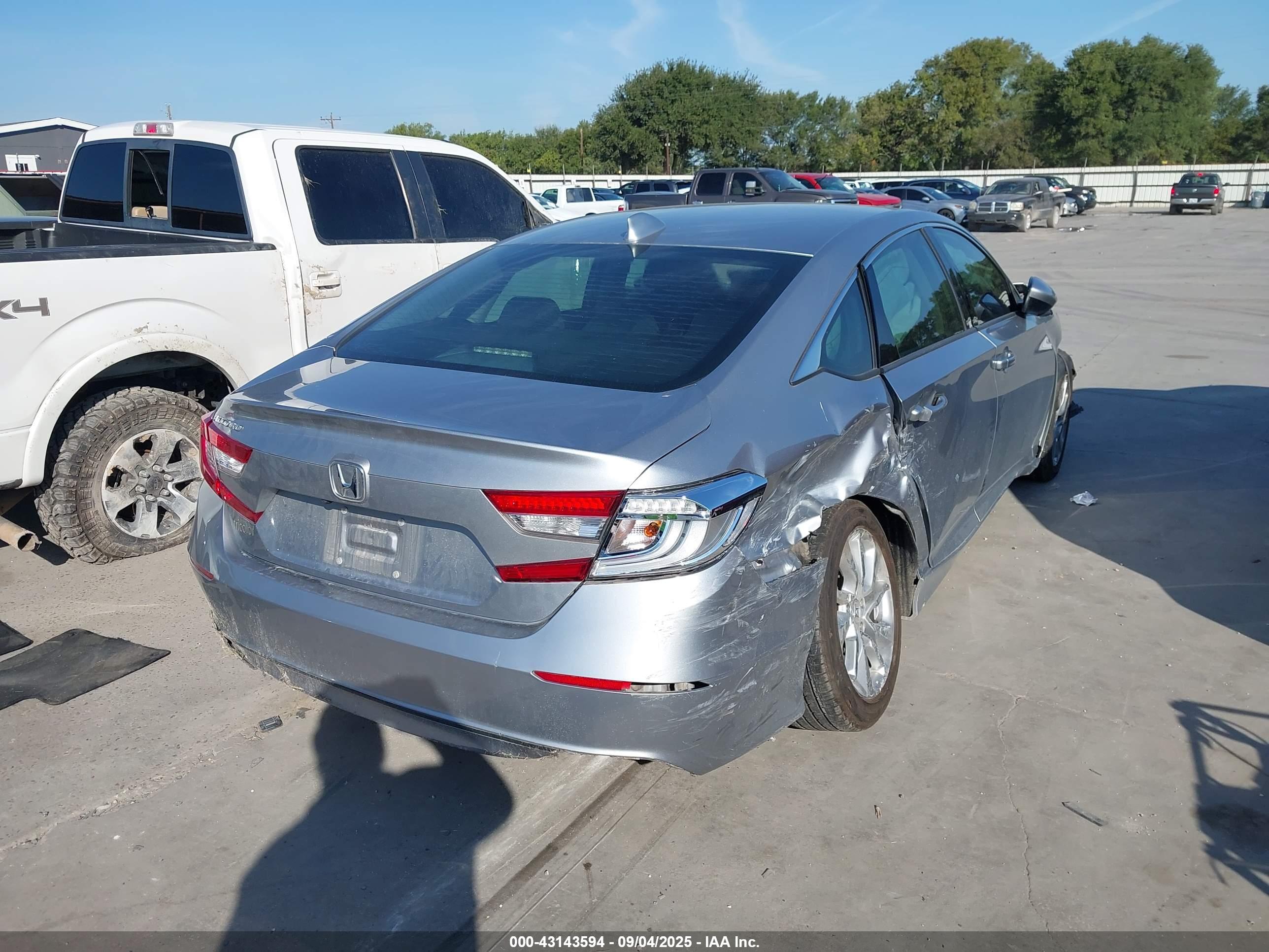 HONDA ACCORD image 4