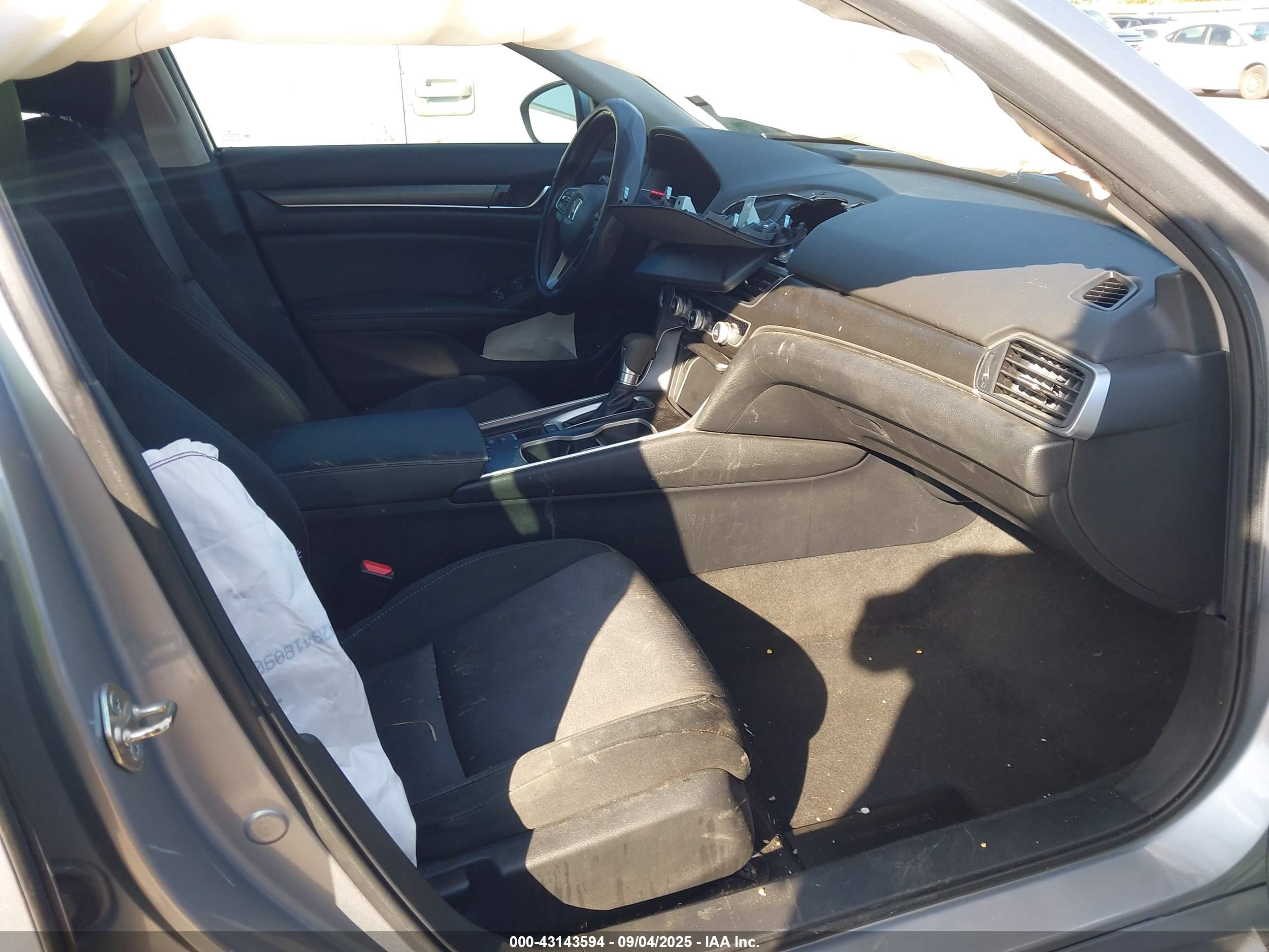 HONDA ACCORD image 5