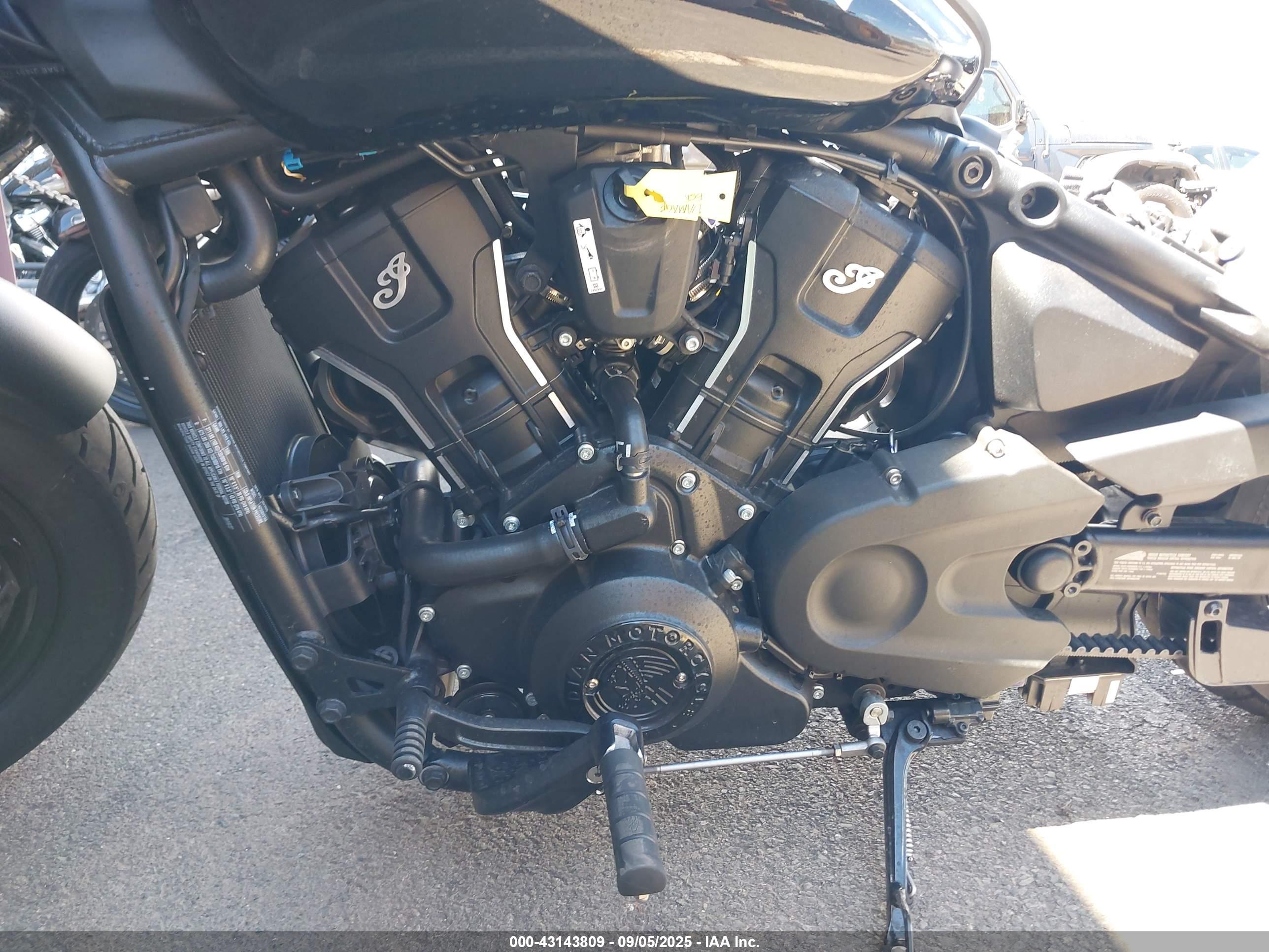 INDIAN MOTORCYCLE image 9