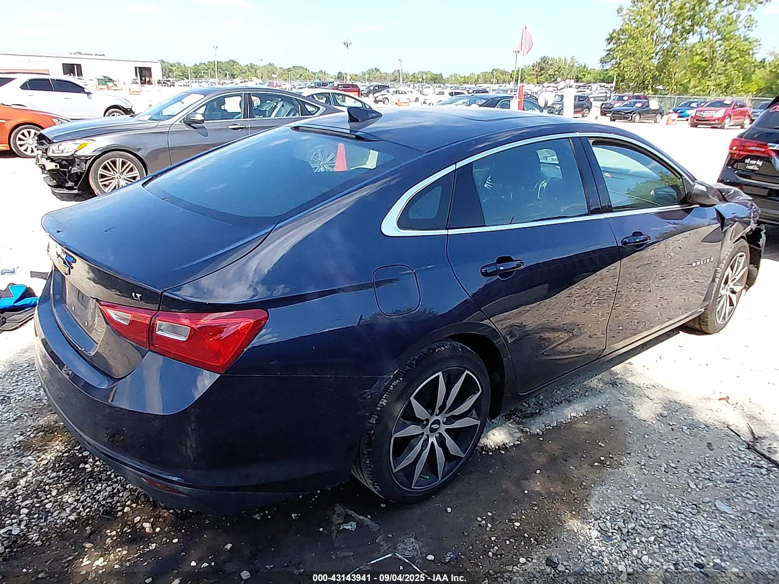 CHEVROLET MALIBU image 4