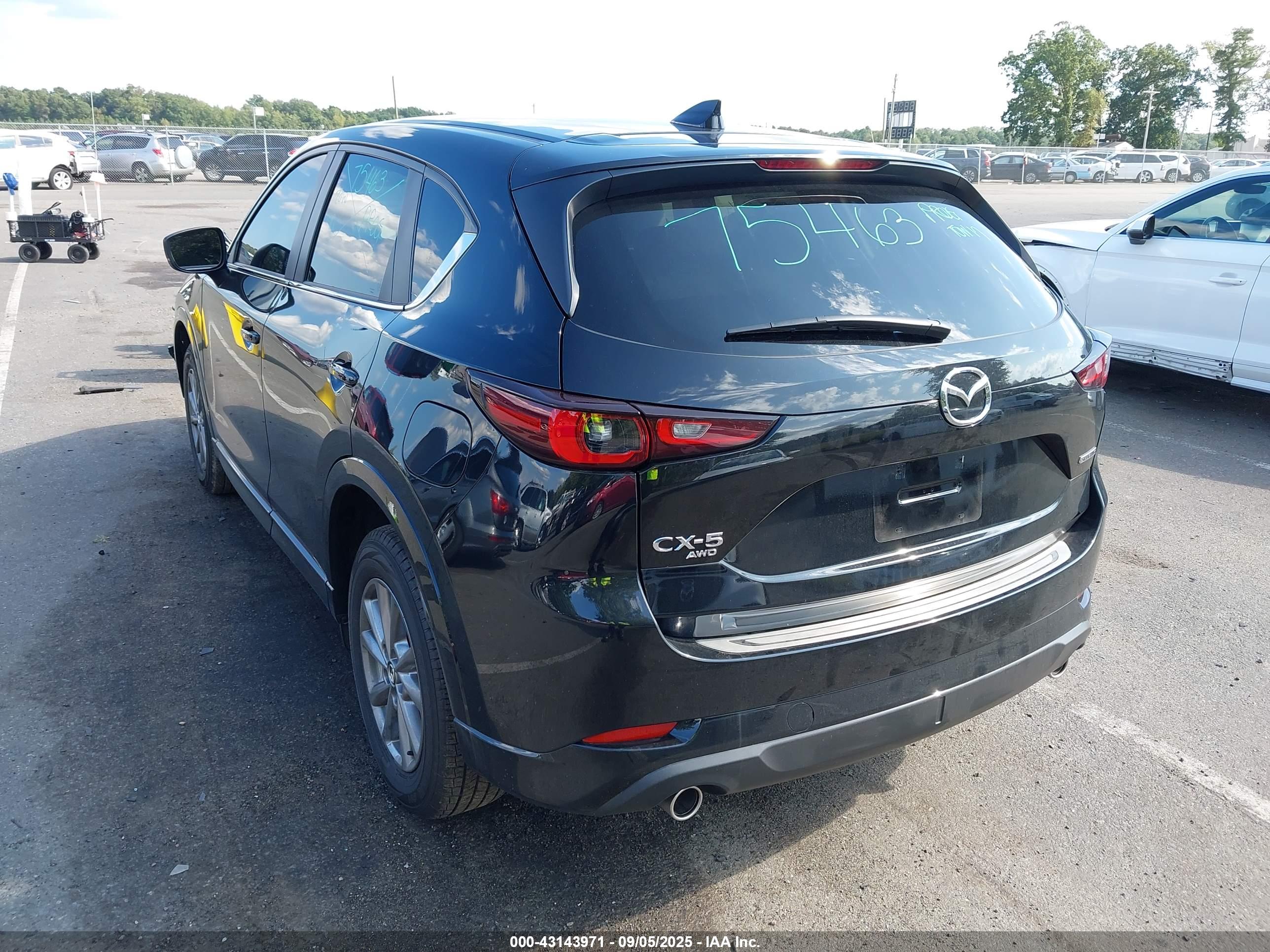 MAZDA CX-5 image 3