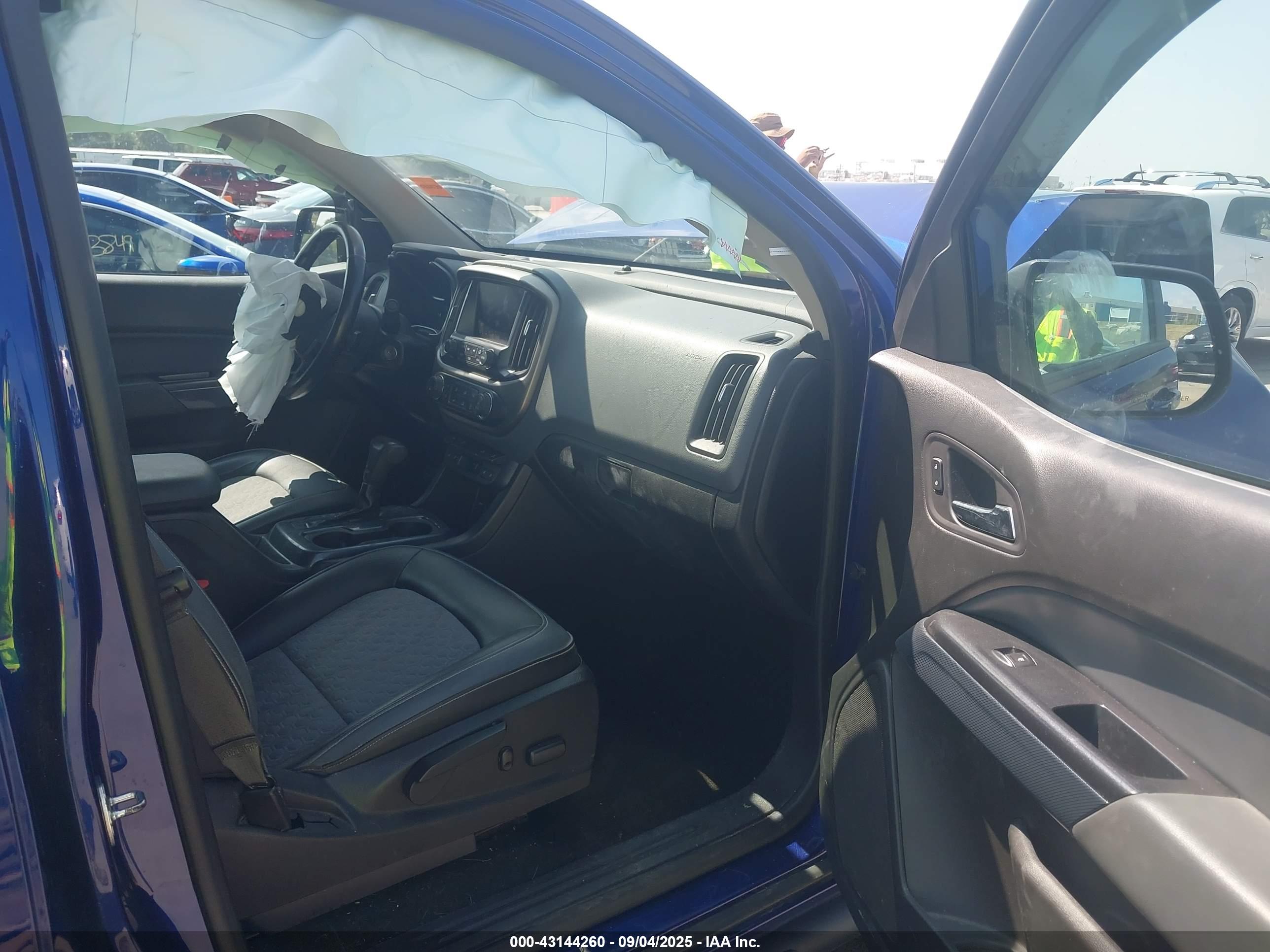 CHEVROLET COLORADO image 5