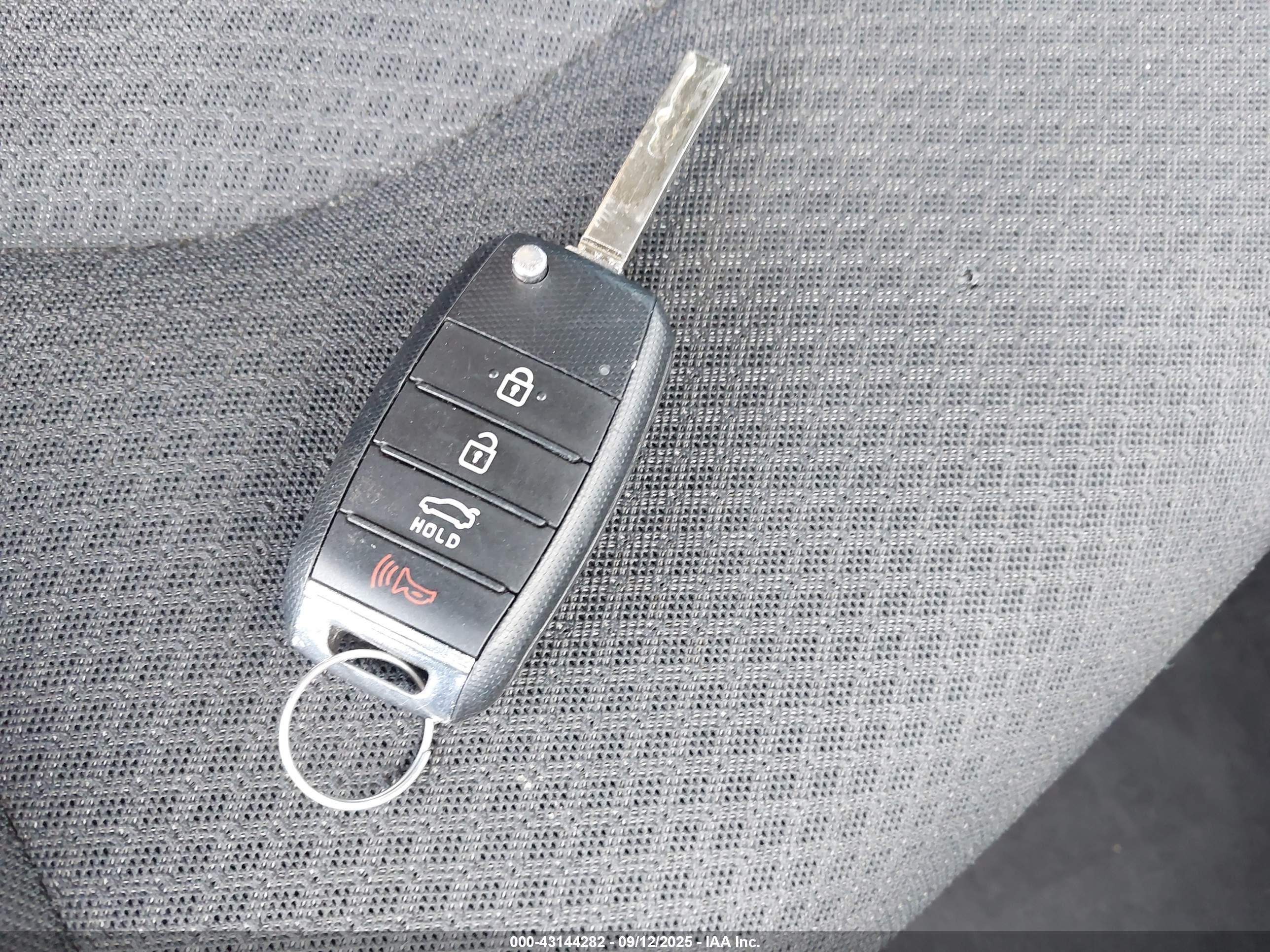KIA OPTIMA image 11