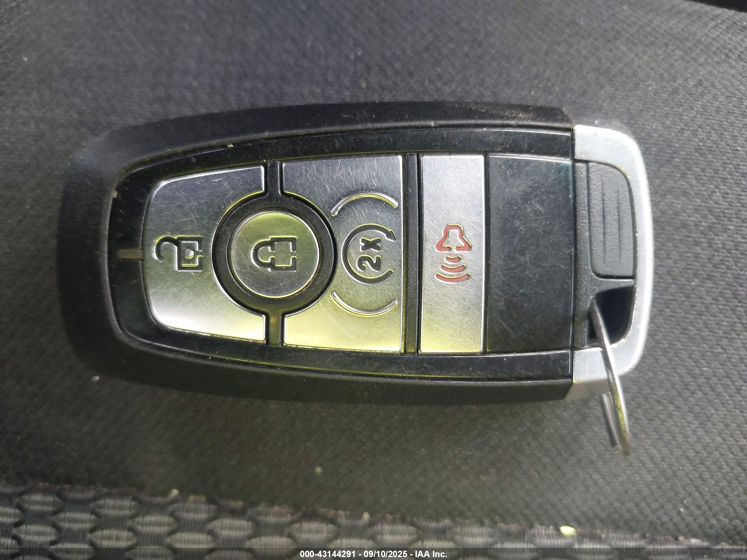 FORD EXPLORER image 11