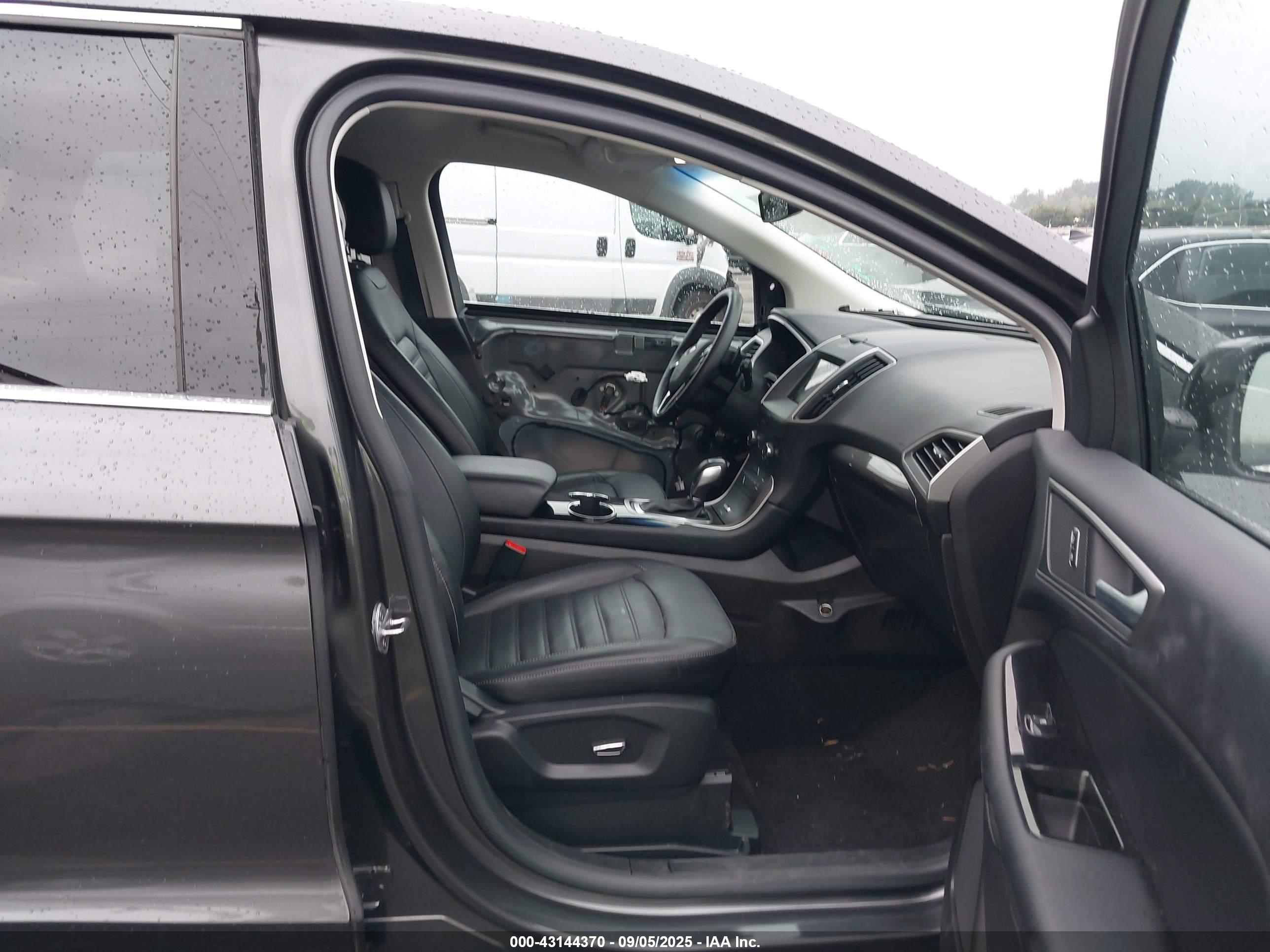 FORD EDGE image 5