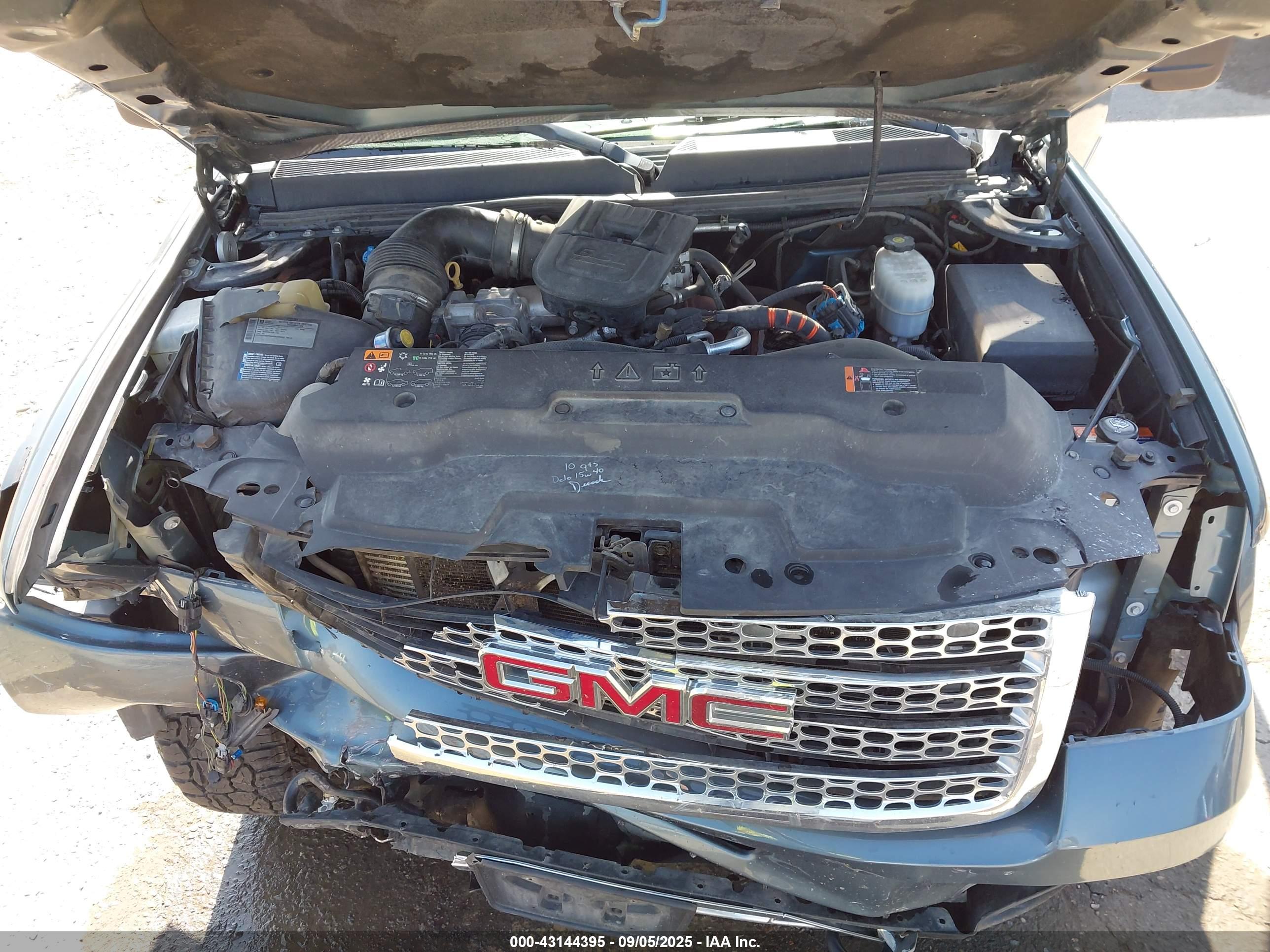 GMC SIERRA image 10