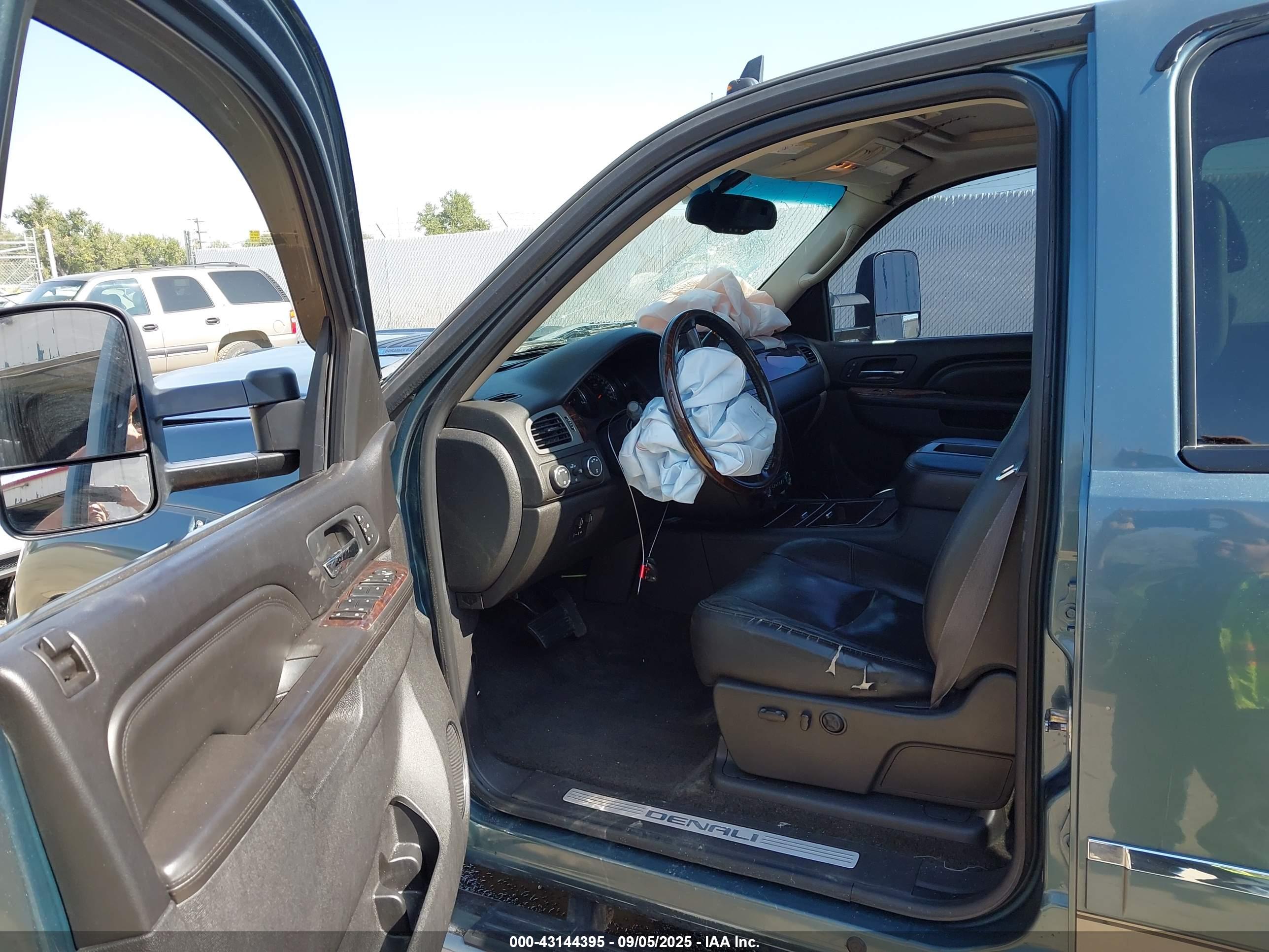 GMC SIERRA image 5