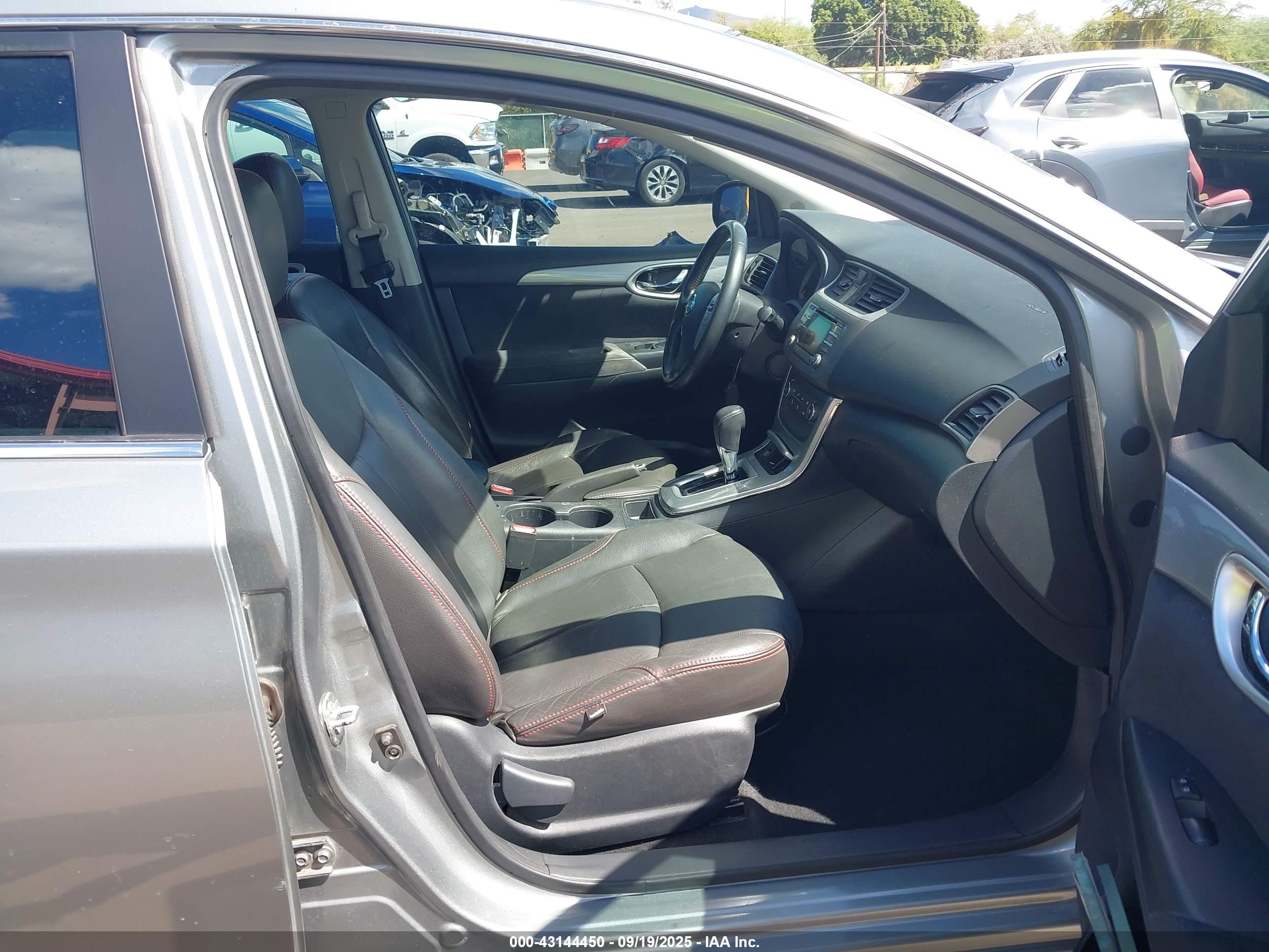 NISSAN SENTRA image 5
