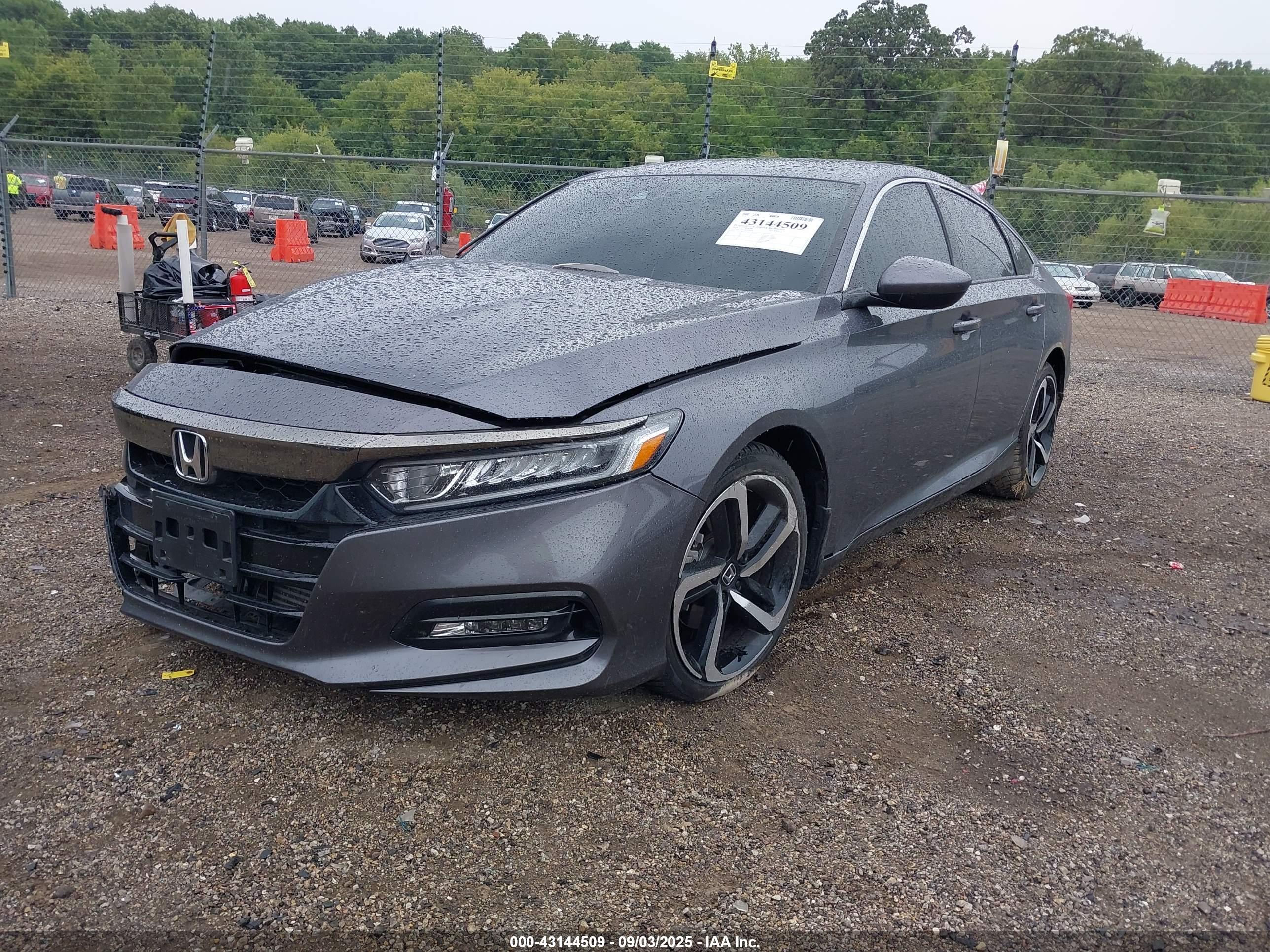 HONDA ACCORD image 2