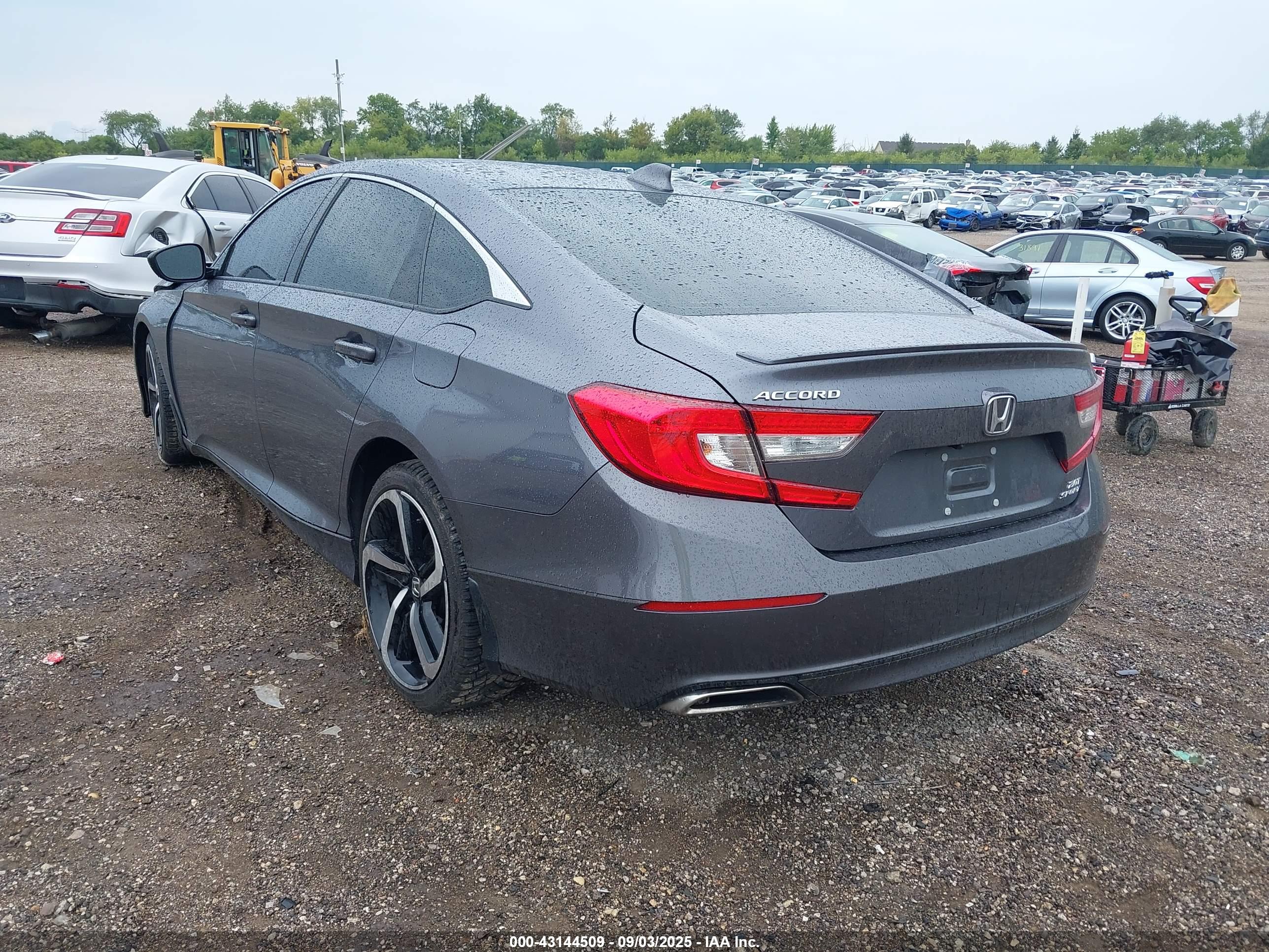 HONDA ACCORD image 3