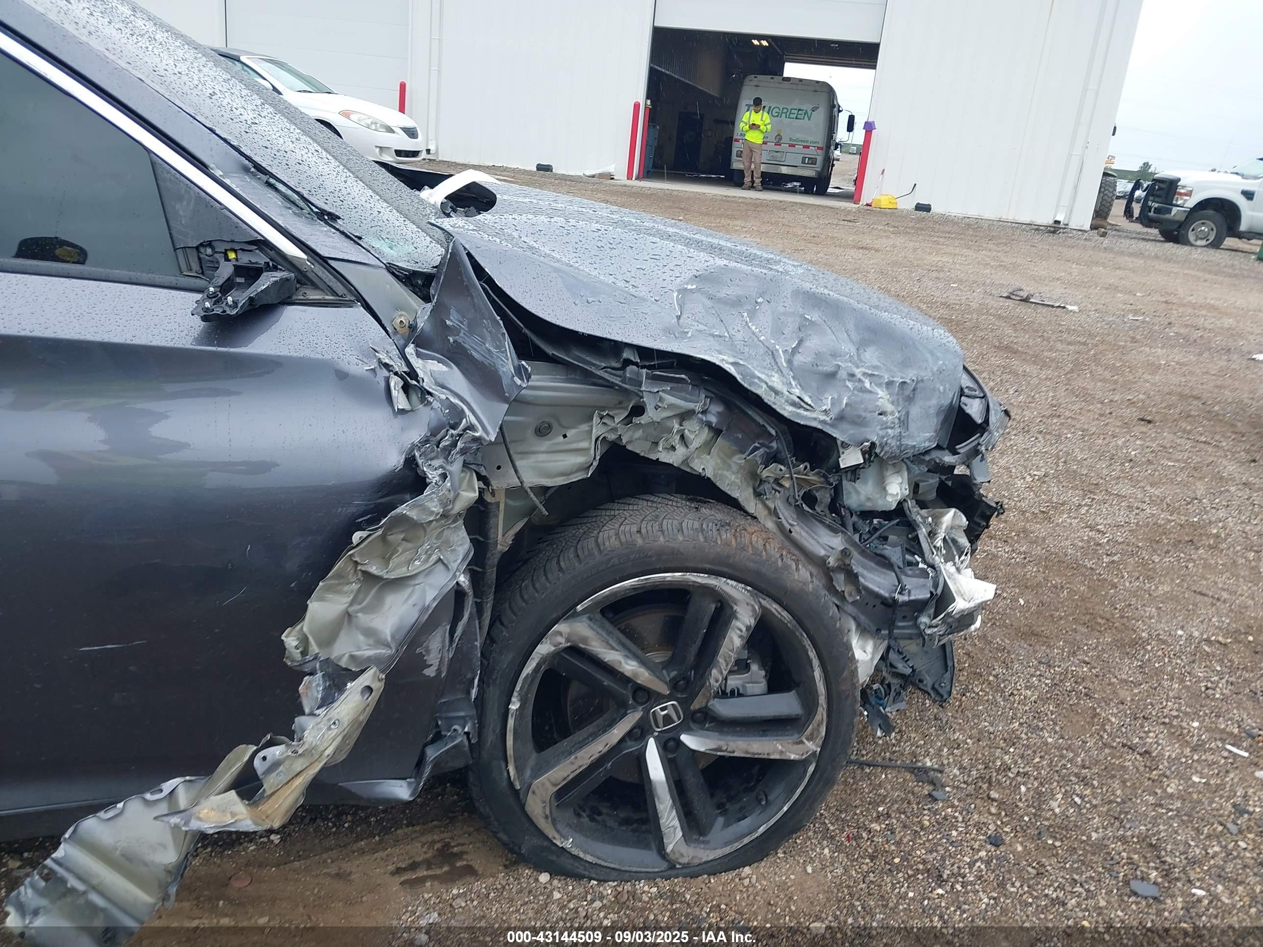 HONDA ACCORD image 6