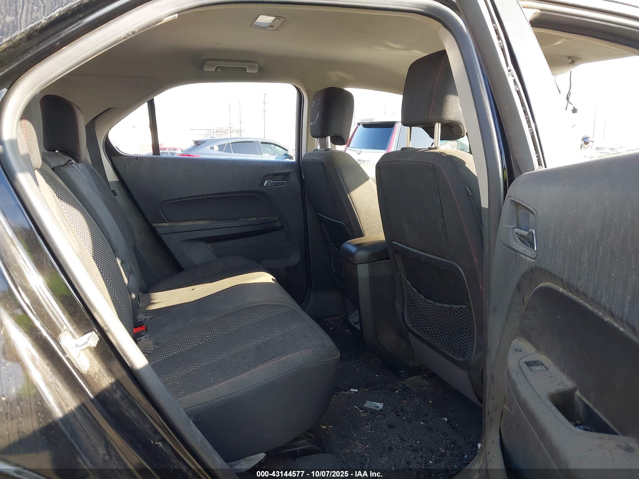 CHEVROLET EQUINOX image 8