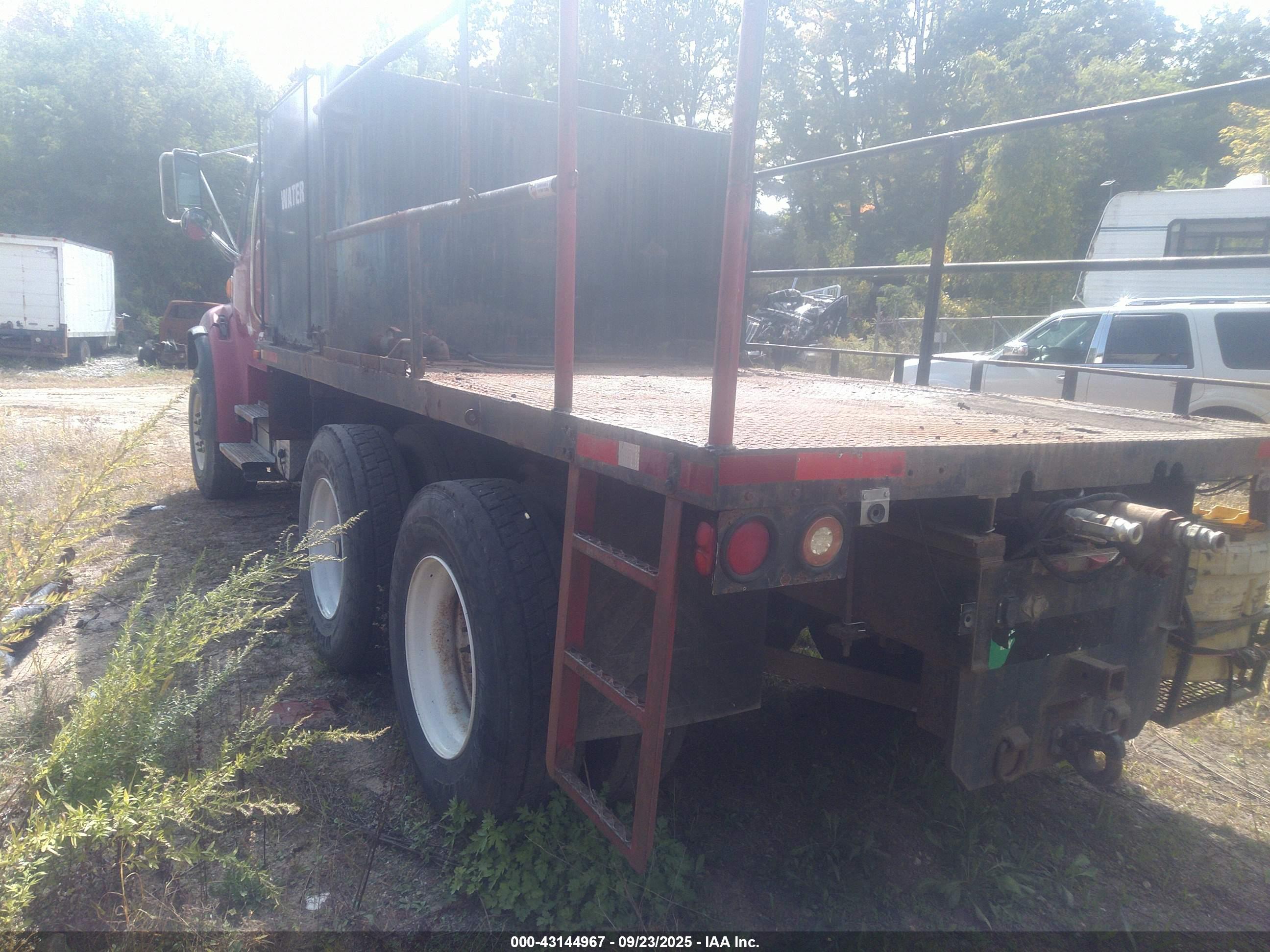 STERLING TRUCK image 3
