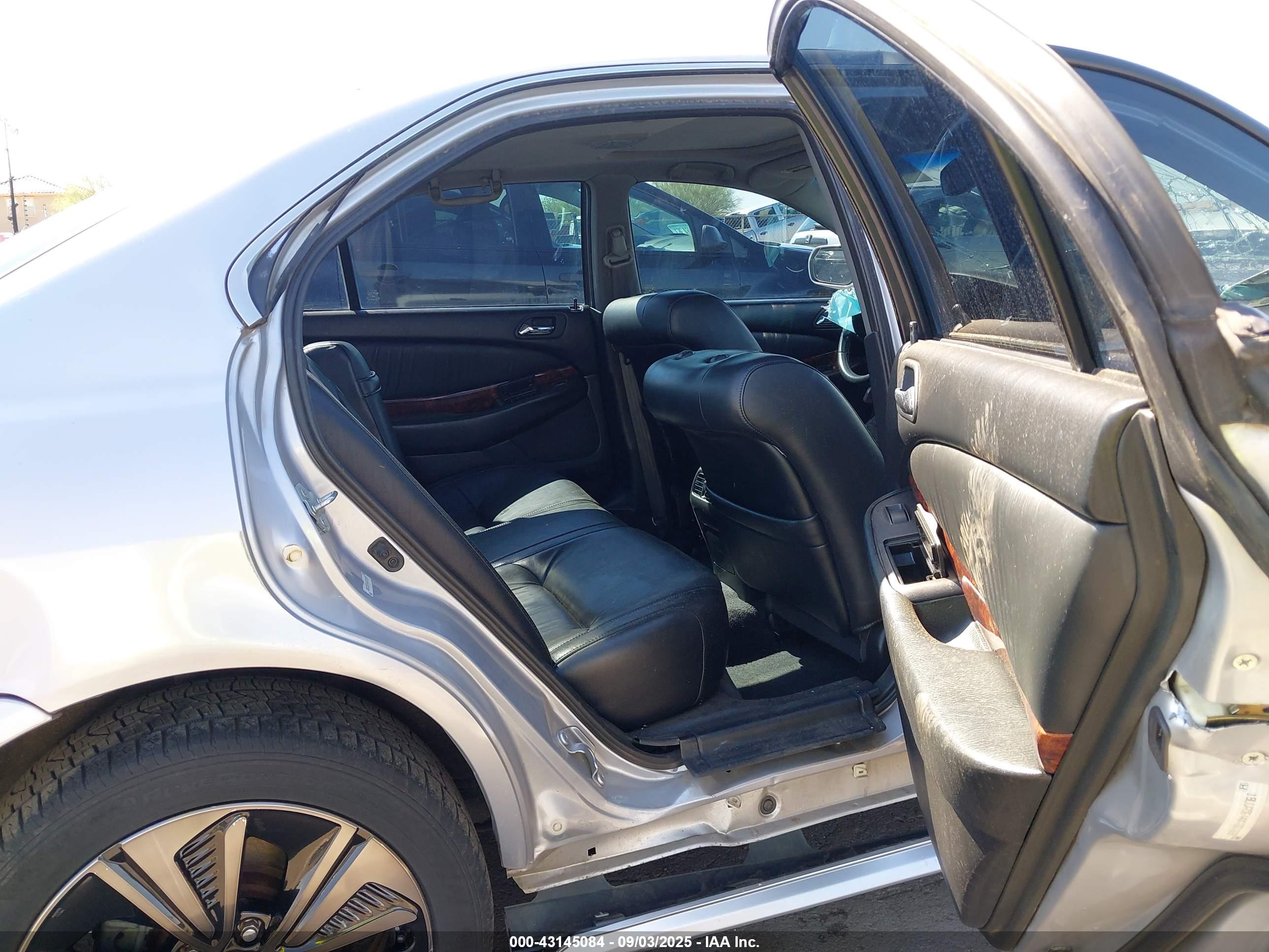 ACURA TL image 8