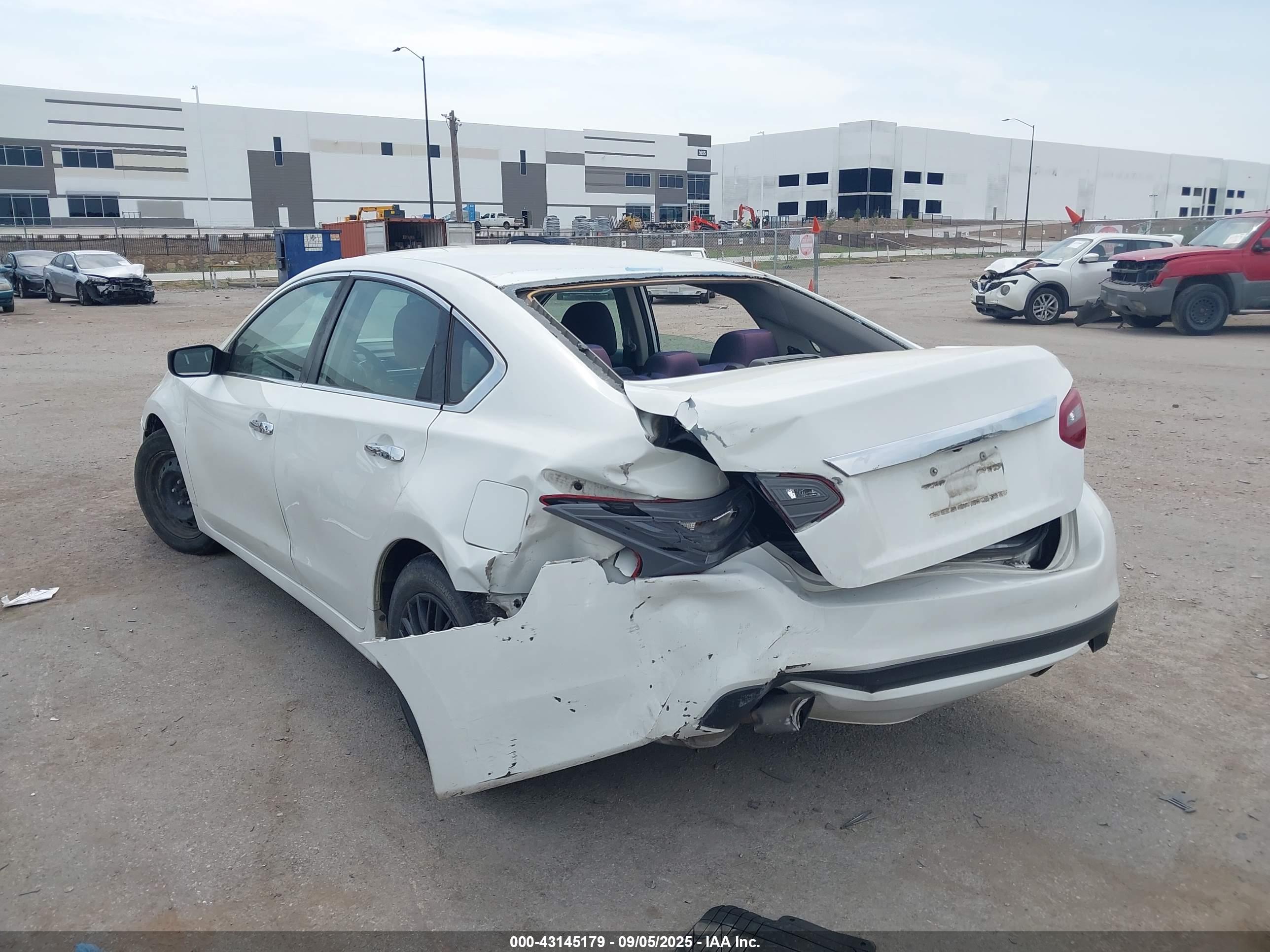 NISSAN ALTIMA image 3