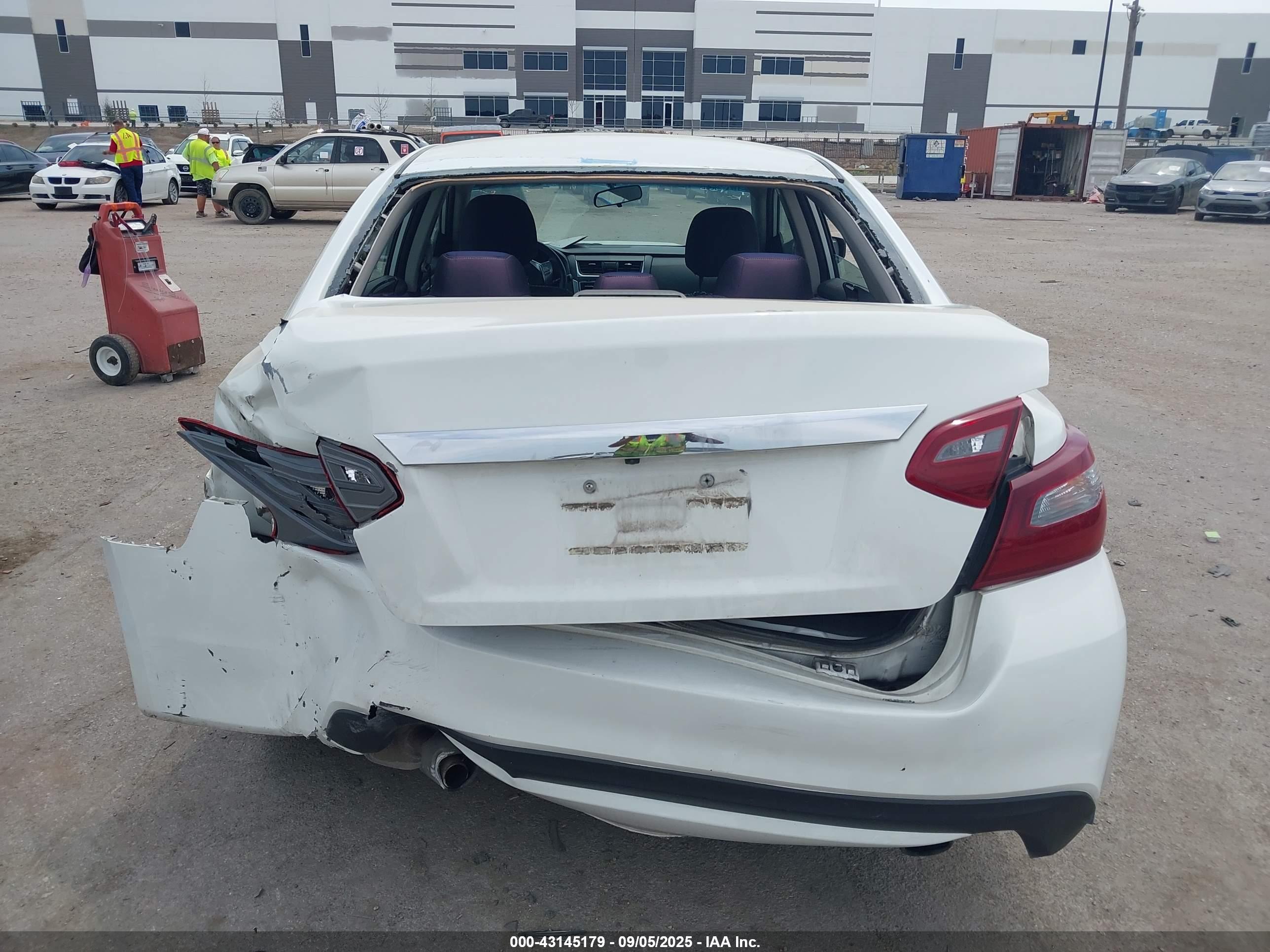 NISSAN ALTIMA image 6