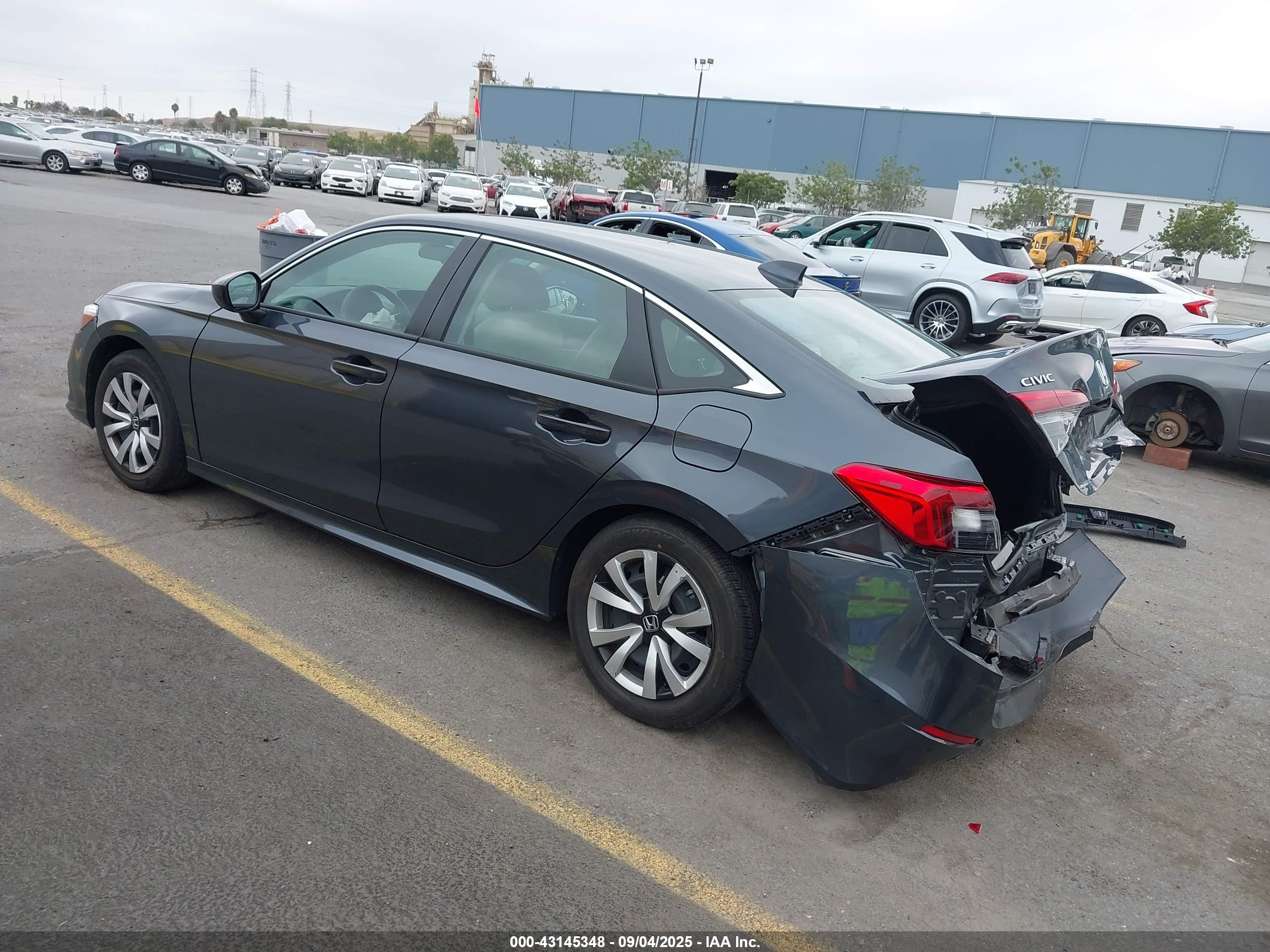 HONDA CIVIC image 3