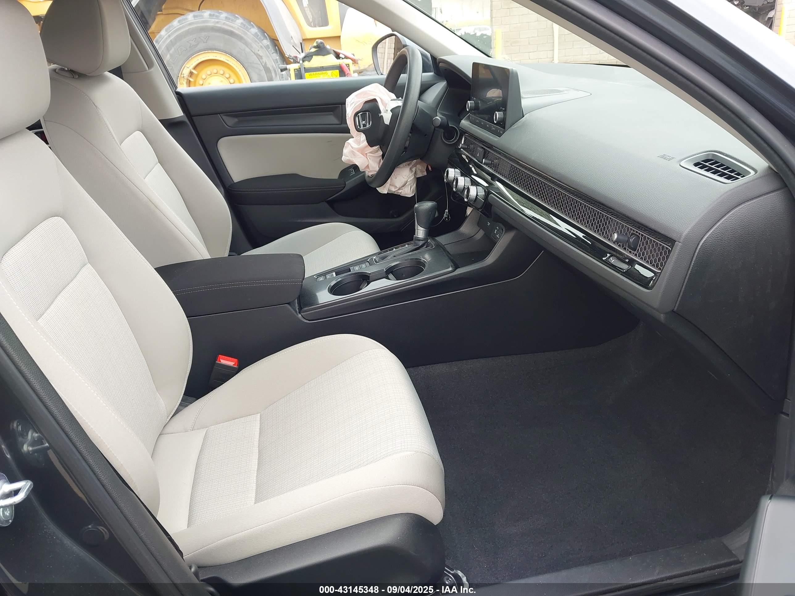 HONDA CIVIC image 5
