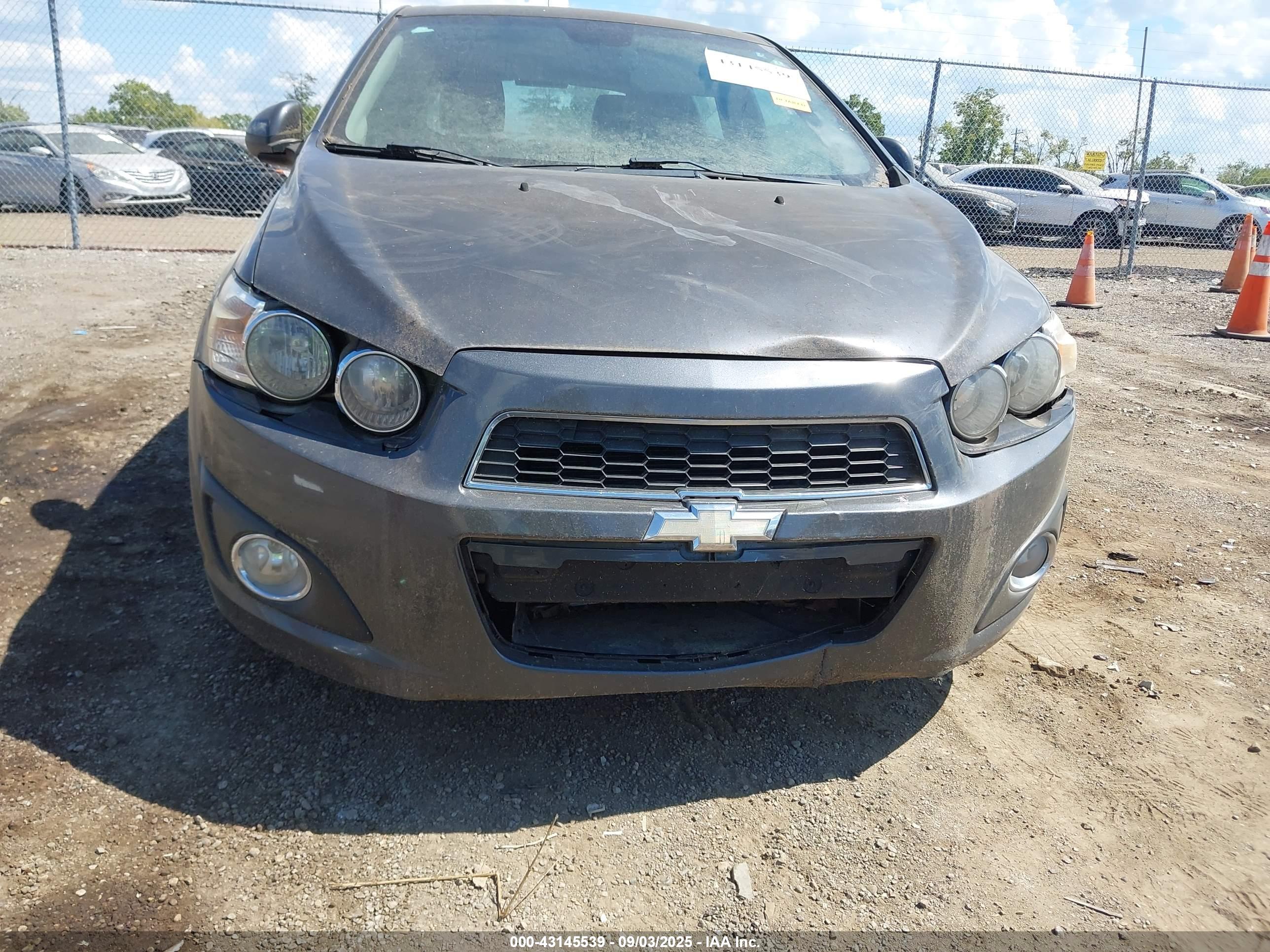 CHEVROLET SONIC image 6